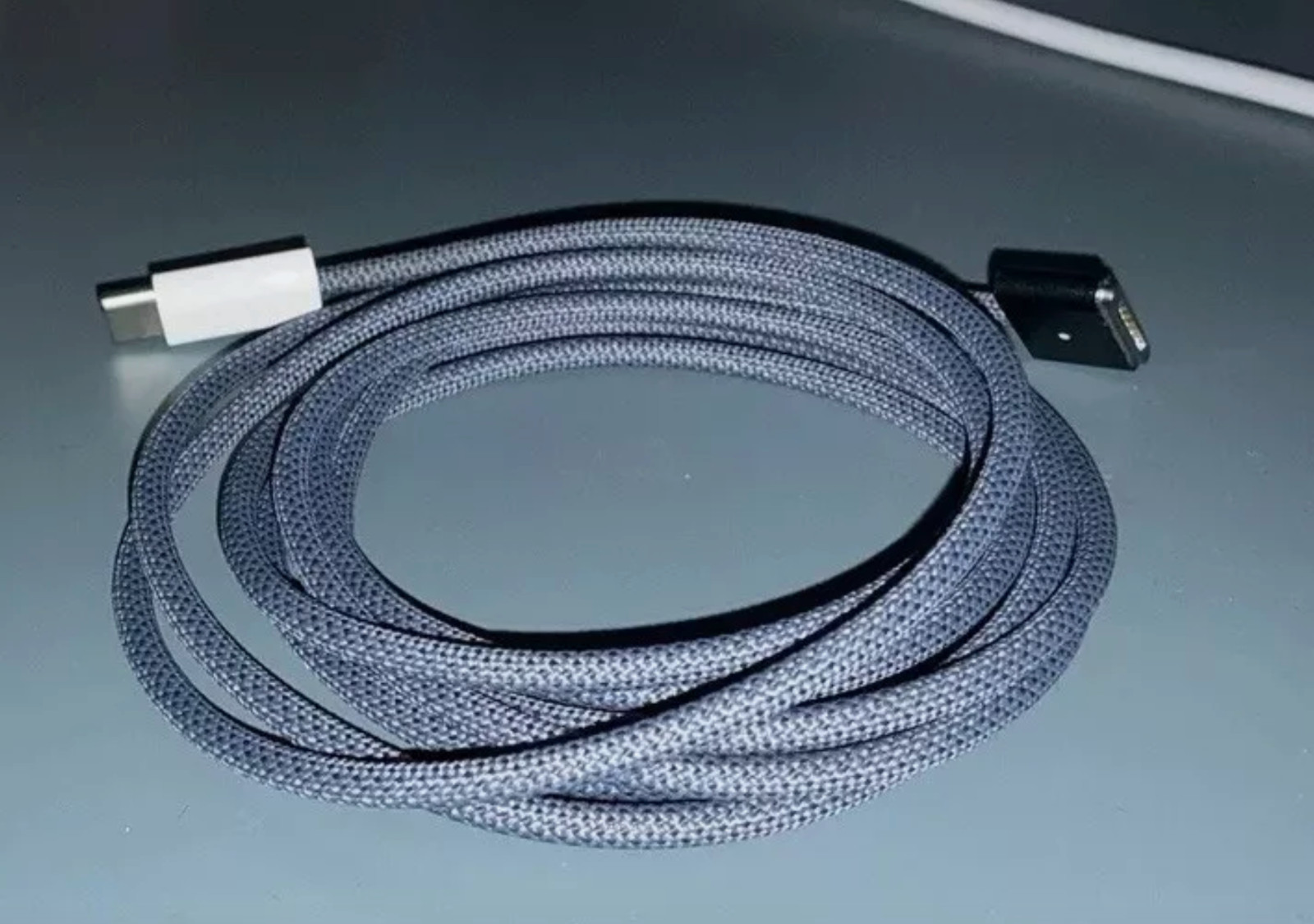 Apple MacBook Air M2 Charging Cable MagSafe 3 Blue