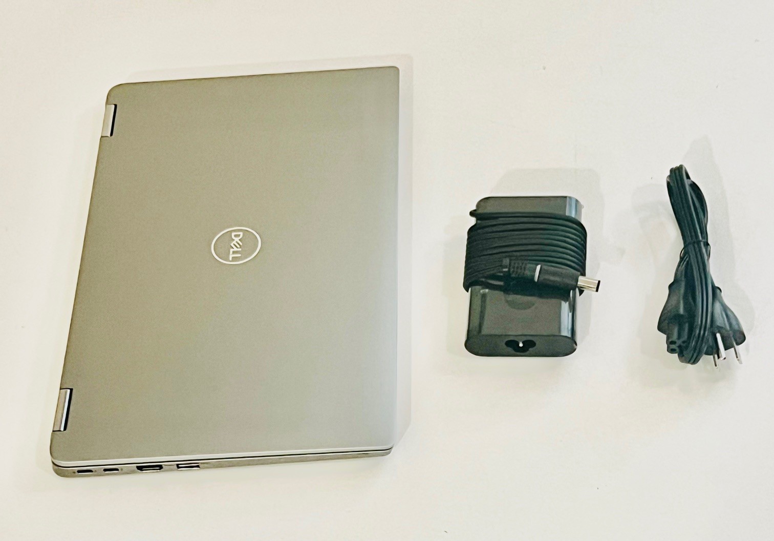 Dell Latitude 7400 2-in-1 14″ FHD Touch i5-8365U 8GB 512GB SSD IR Cam Windows 11