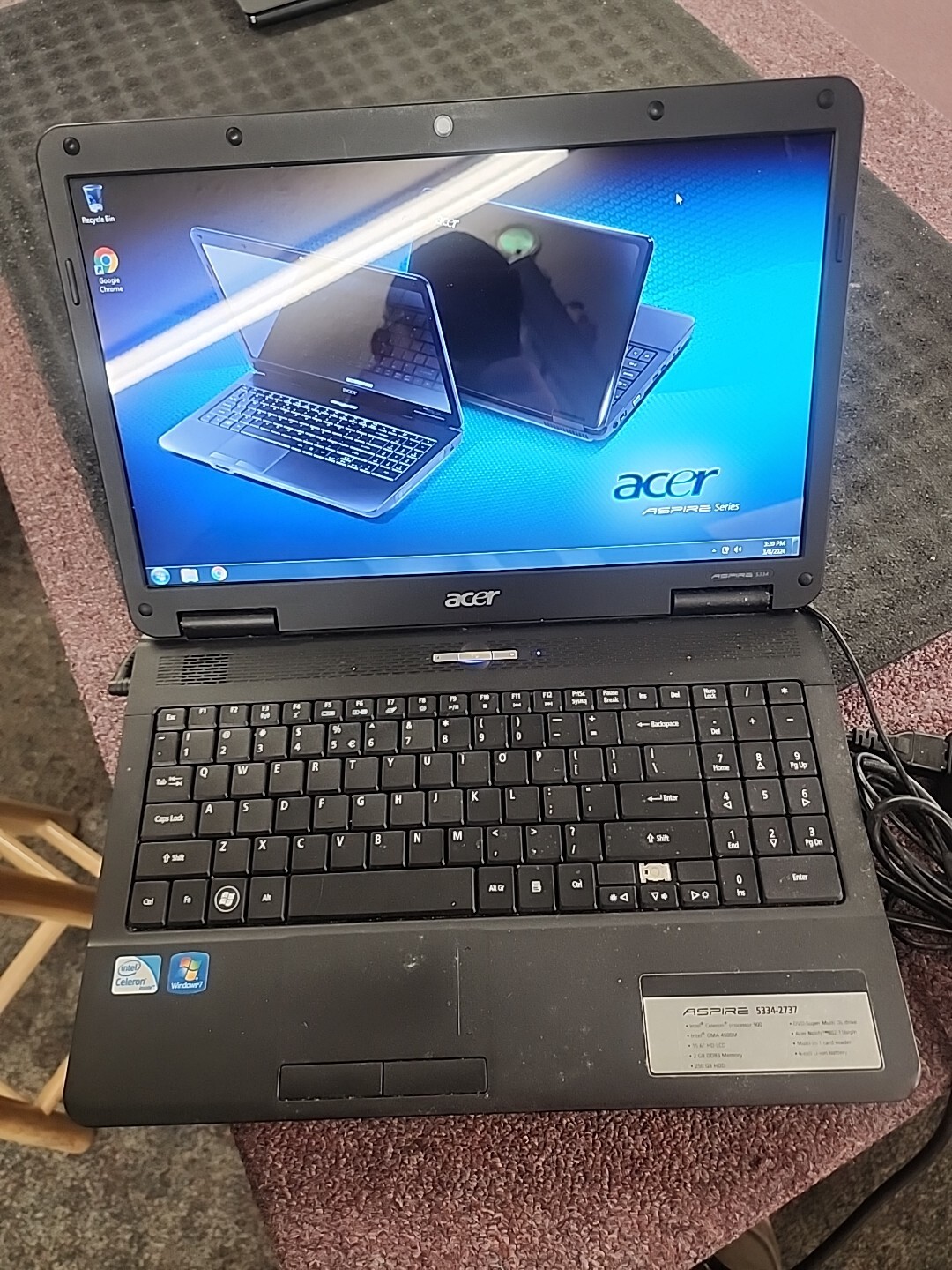 Acer Aspire 5334-2737 Celeron 2.19 Ghz, 250G HD, 2G Ram, 15.6″ WORKS