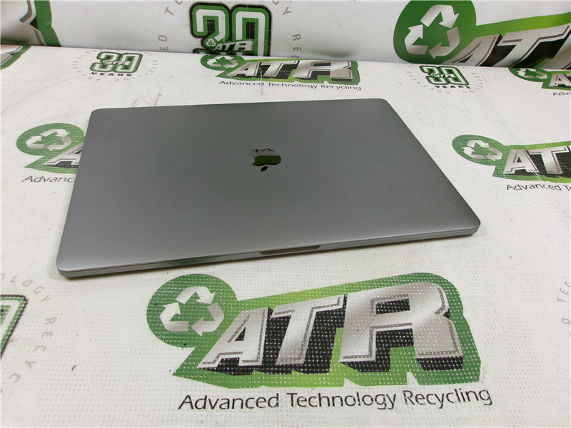 Apple MacBook Pro A1707 Laptop i7-7700HQ 2.8GHz 16GB RAM 250GB SSD macOS Ventura