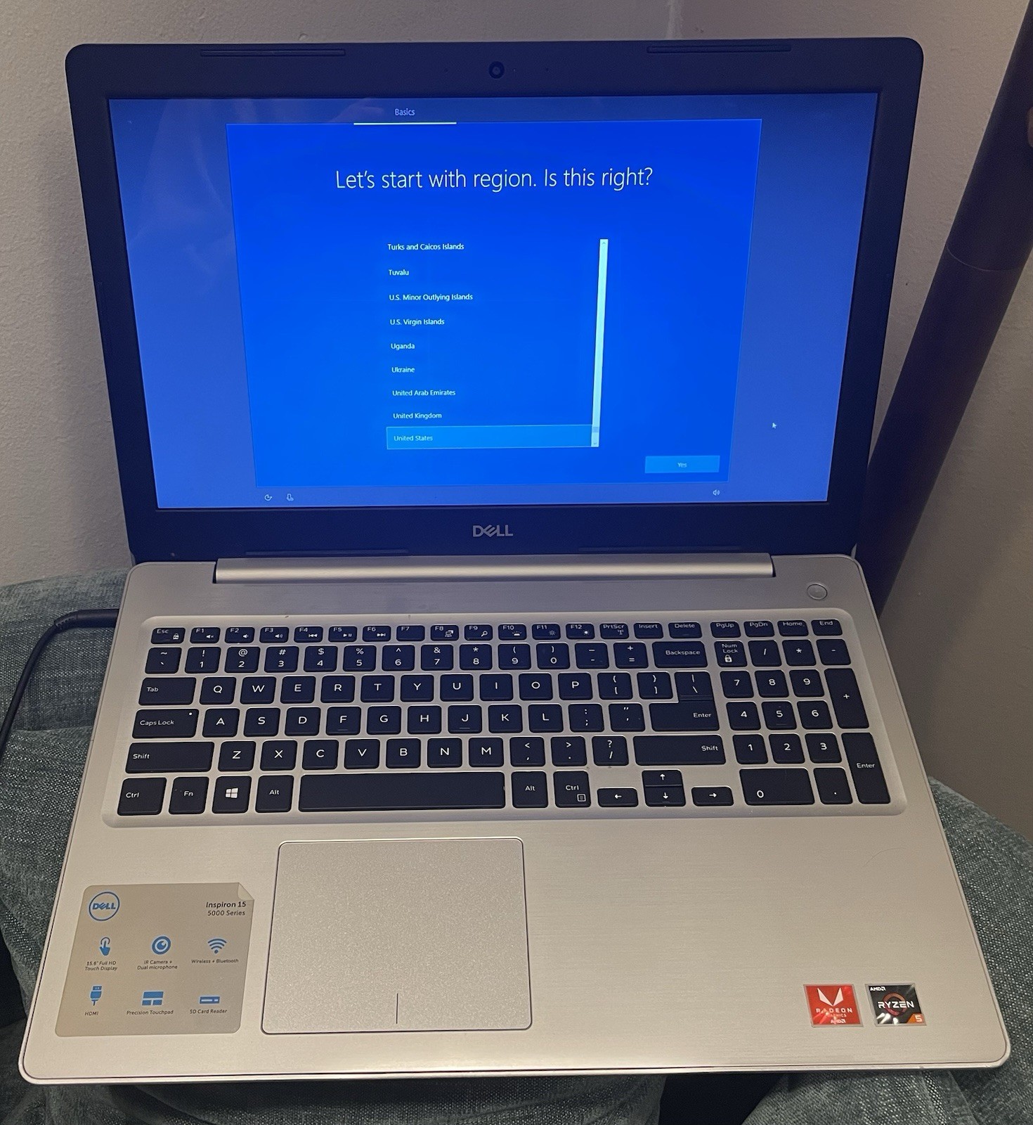 Dell Inspiron 5575 Laptop MFG Year 2018 Factory Reset. Power Cord Included