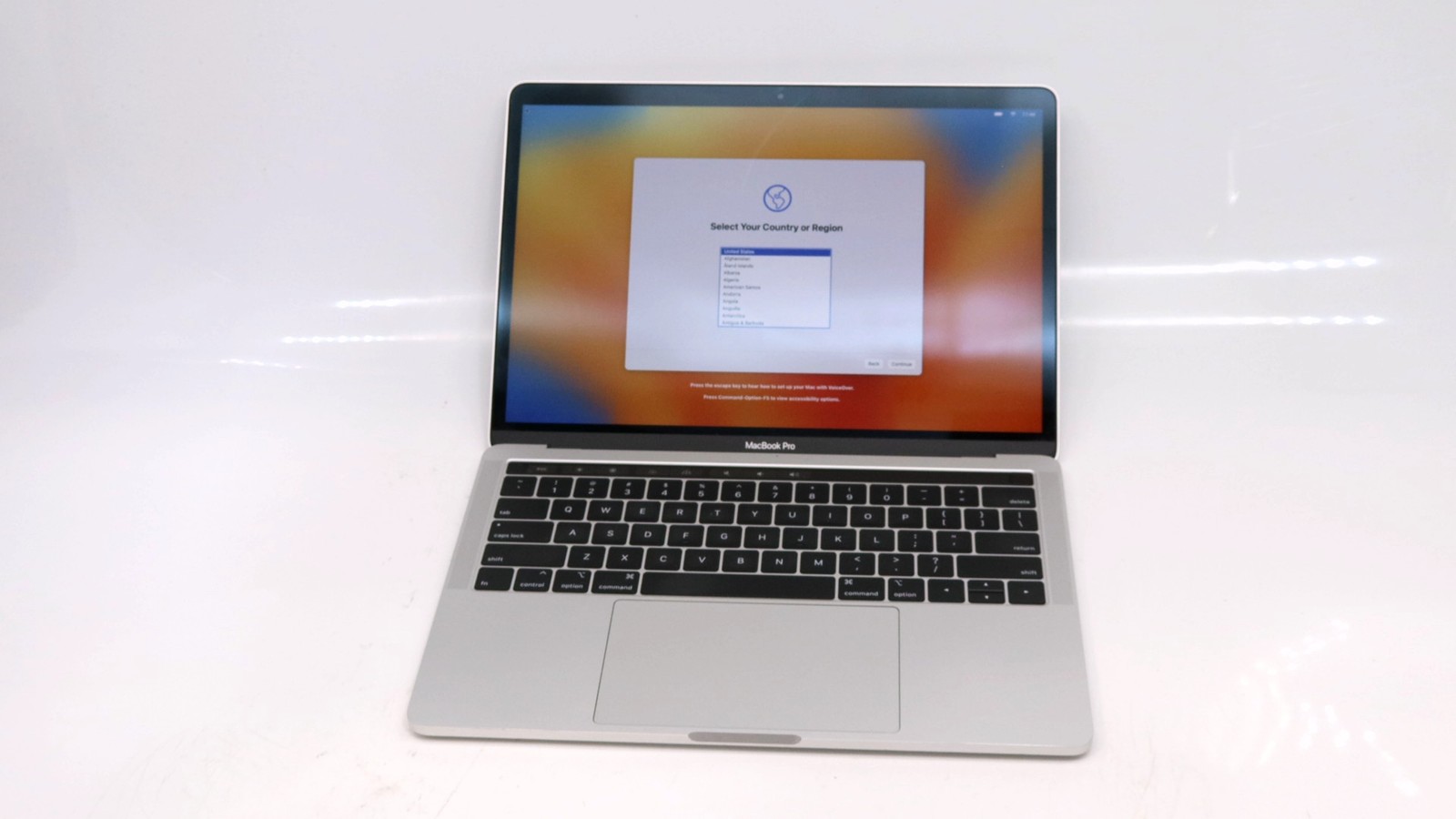 Apple MacBook Pro 13 Core i5 16GB 512GB Silver 2018 – Used Good