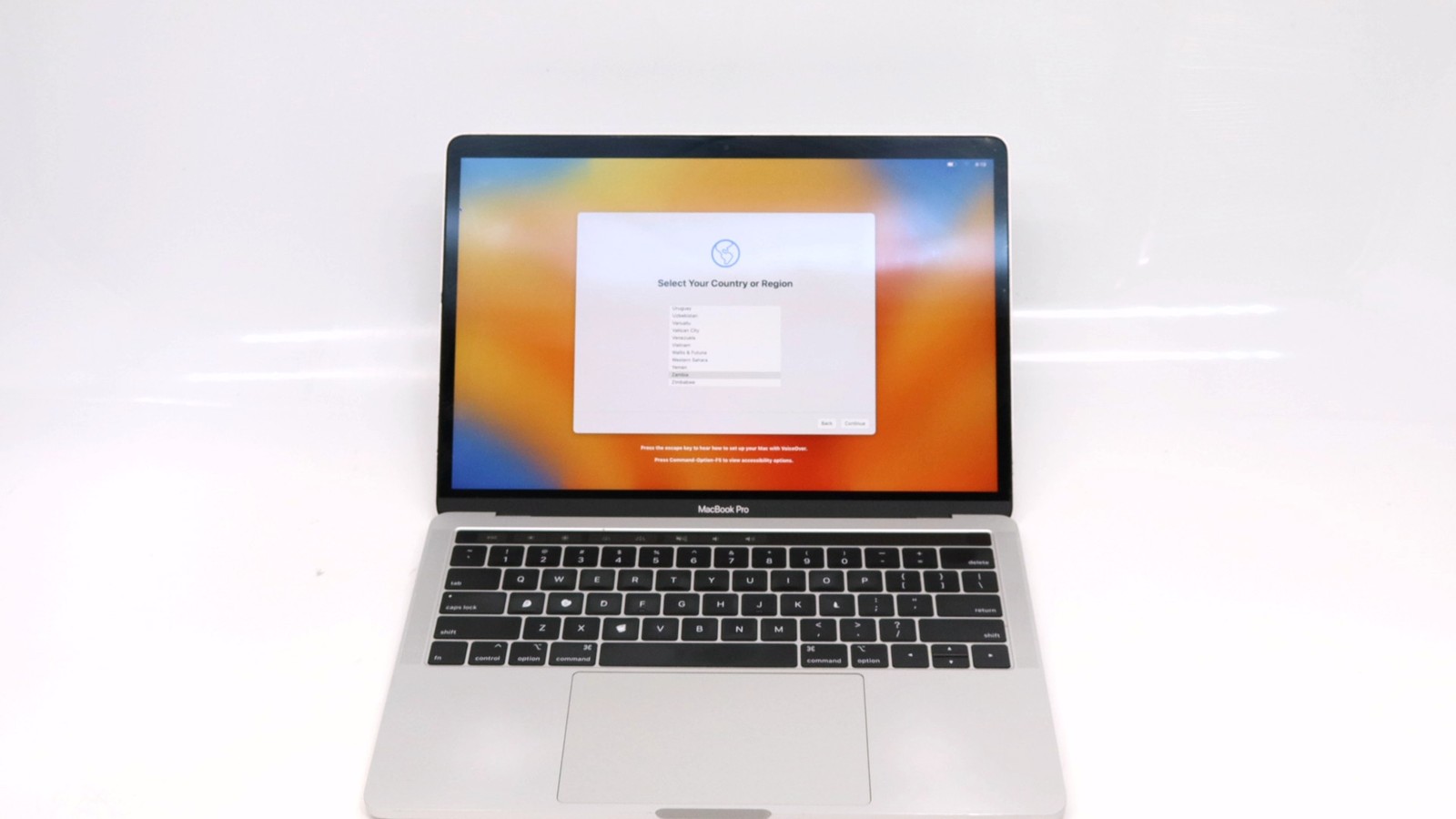 Apple MacBook Pro A1989 13 Core i5 16GB 256GB Silver 2019