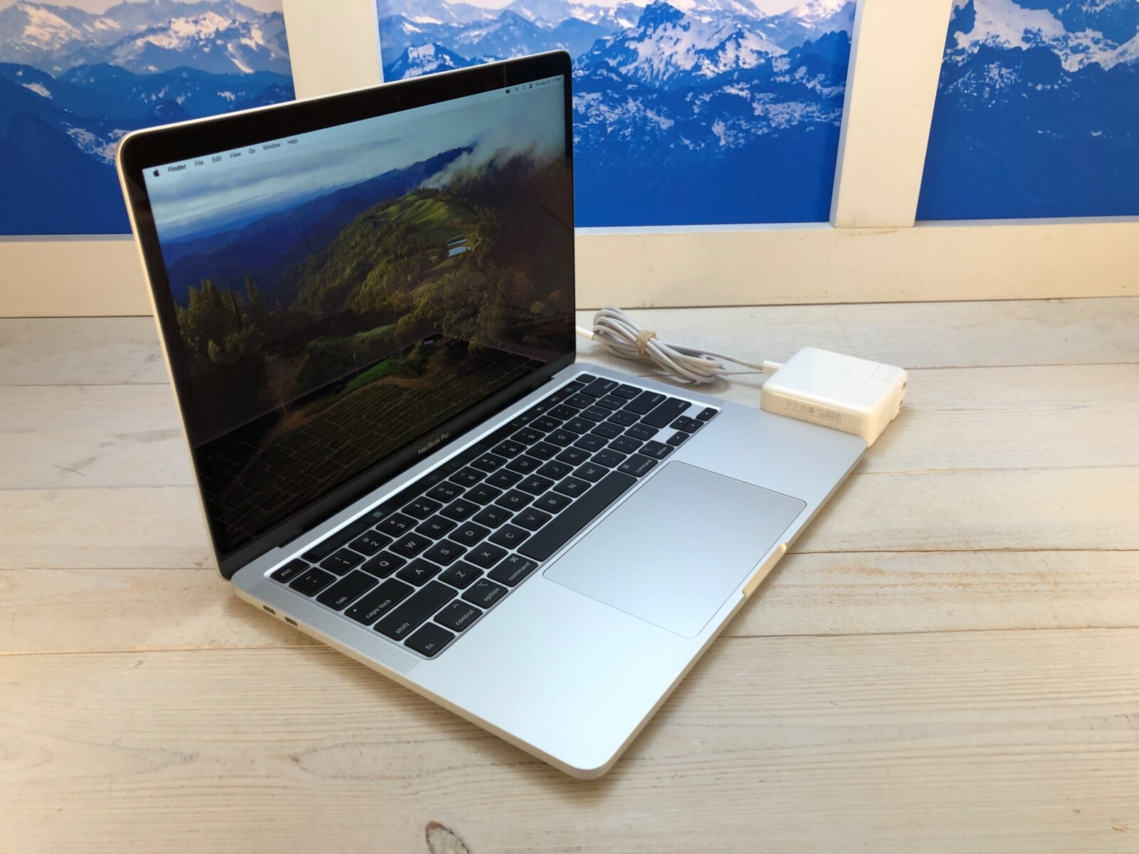 Apple MacBook Pro Touch Bar 2020 13″ Laptop 512GB SSD 8GB RAM Silver