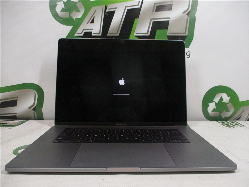 Apple MacBook Pro 15 Inch Laptop i7-4980HQ 2.8GHz 16GB RAM 520GB SSD macOS