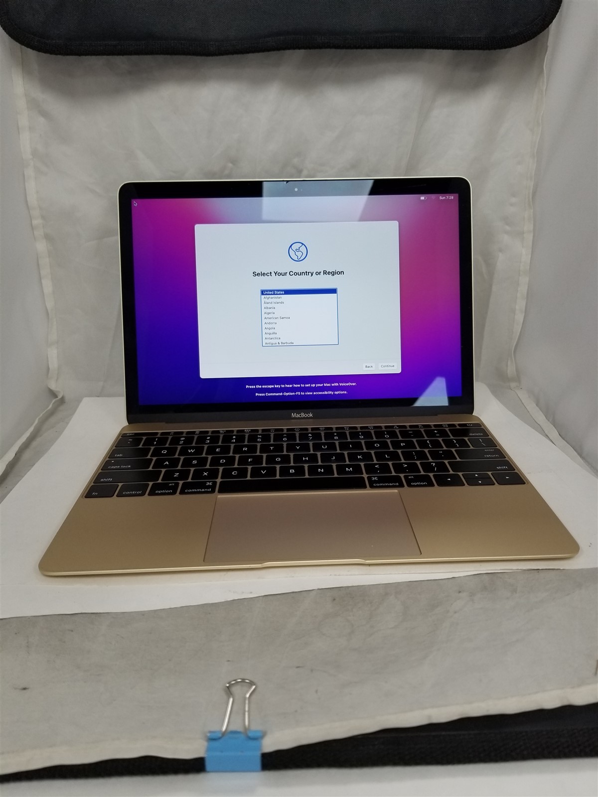 Apple MacBook 12″ Core m3 1.1 GHz Early 2016 8GB/256GB Gold MLHA2LL/A VG3162