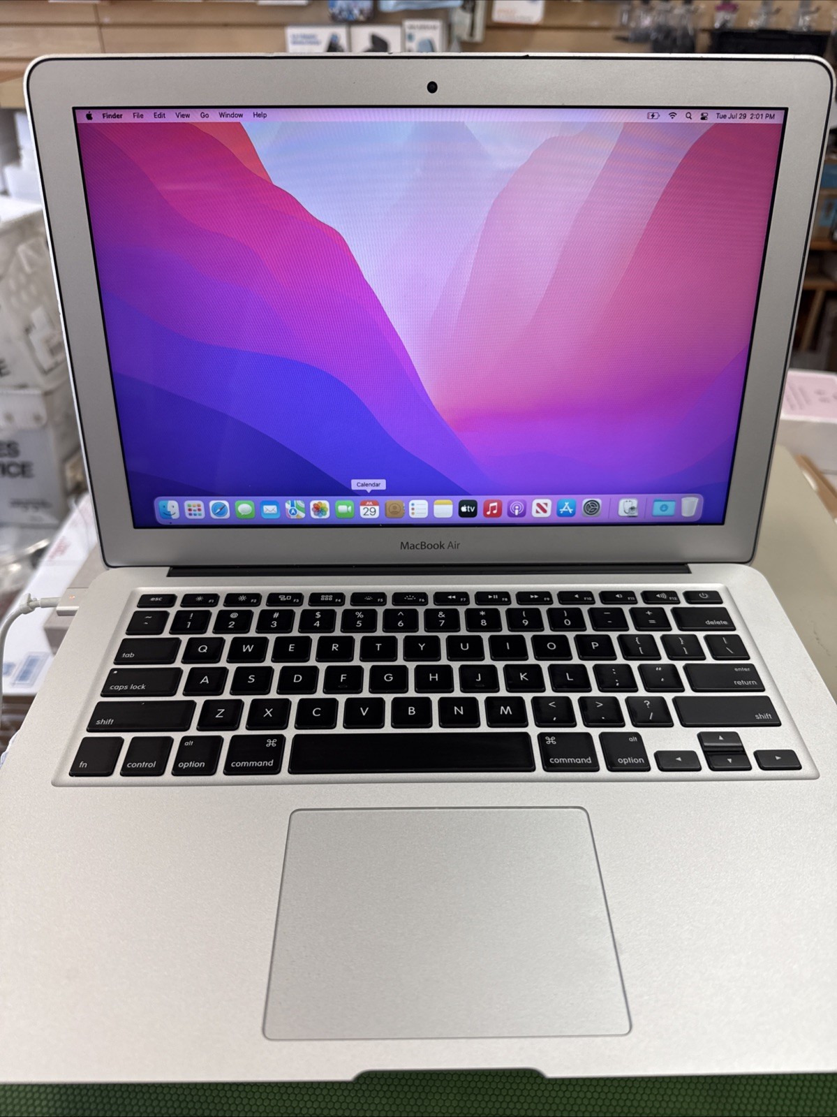 2017 Apple MacBook Air 13″ Dual Core i5 8GB 128GB SSD
