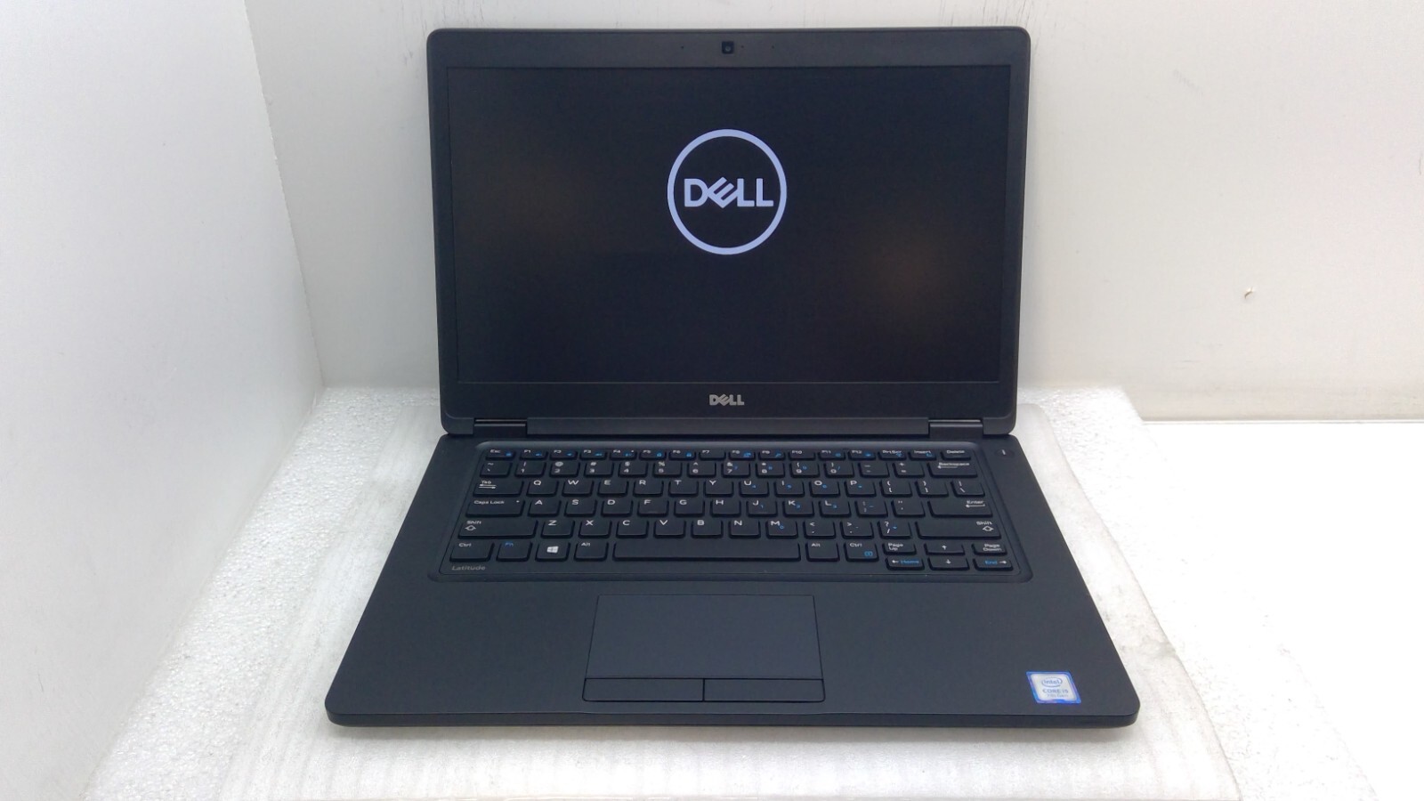 Dell Latitude 5480 14″ 1366×768 i5-7300HQ@2.5GHz 16G RAM 256GB SSD Windows 11