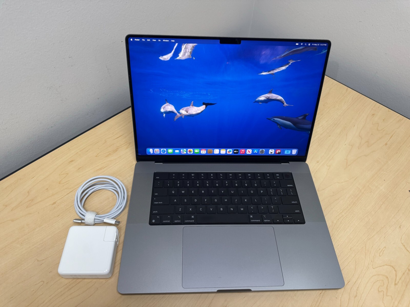 Apple MacBook Pro 16″ 2021 M1 Pro Chip 16C GPU 10C CPU 512GB 16GB  + WARRANTY