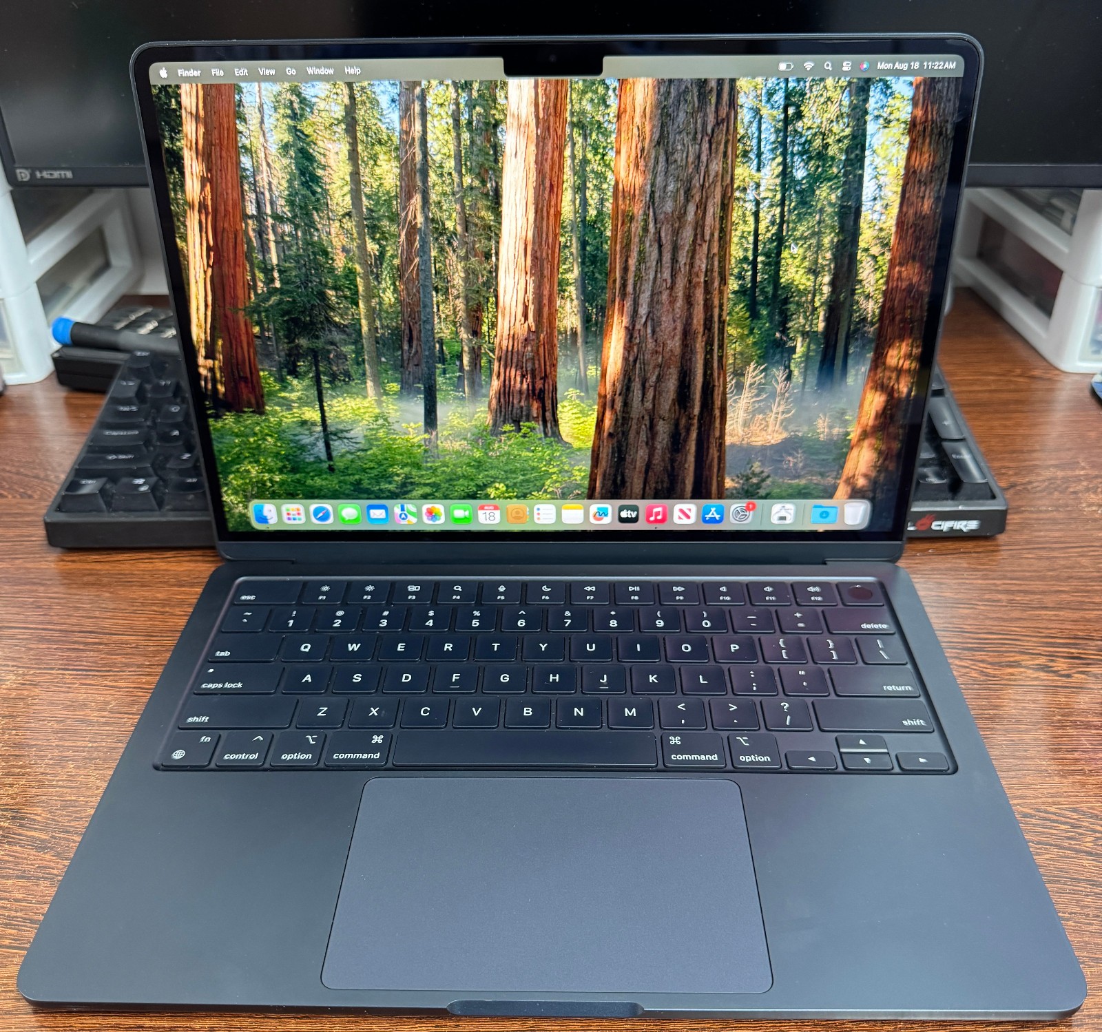 Apple MacBook Air 13″ (M3 Chip, 16GB Ram 512GB SSD) Black Excellent- 100% Batt