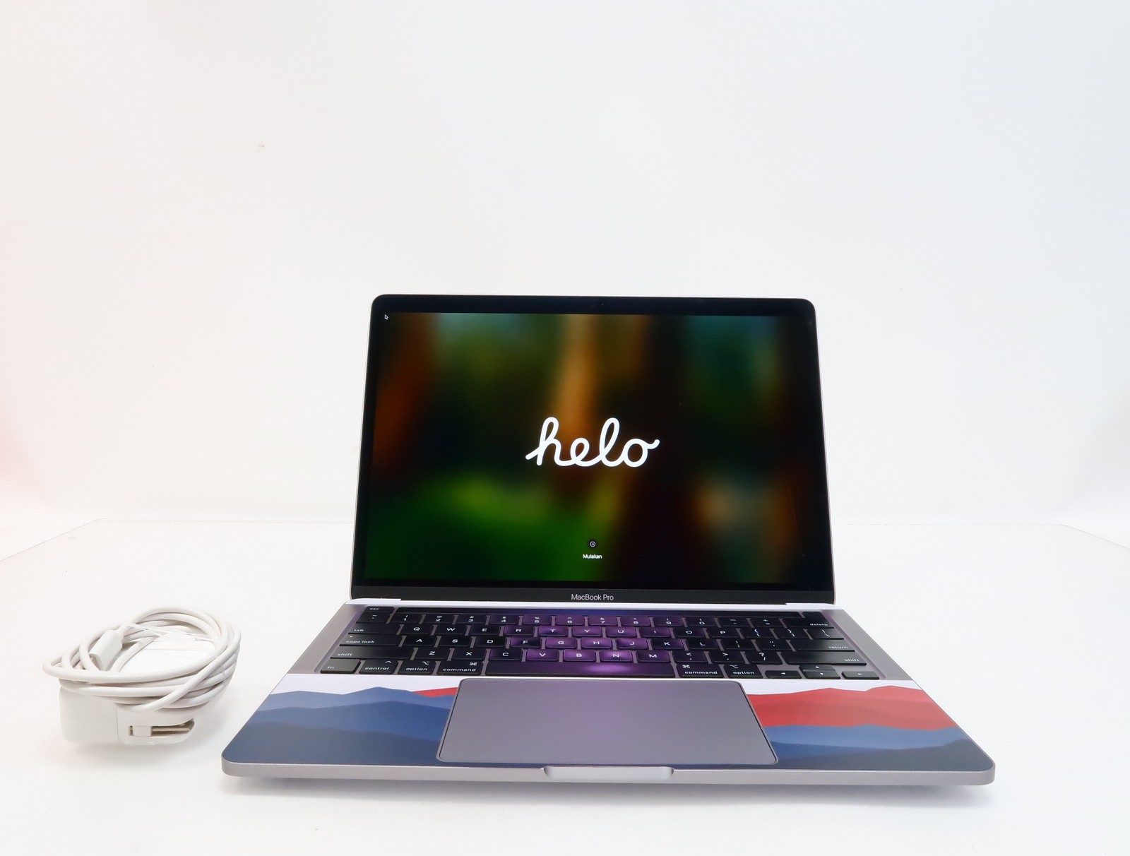 Apple MacBook Pro 2020 MWP72LL/A Core i5-1038NG7 2GHz 16GB RAM 512GB SSD 13.3″