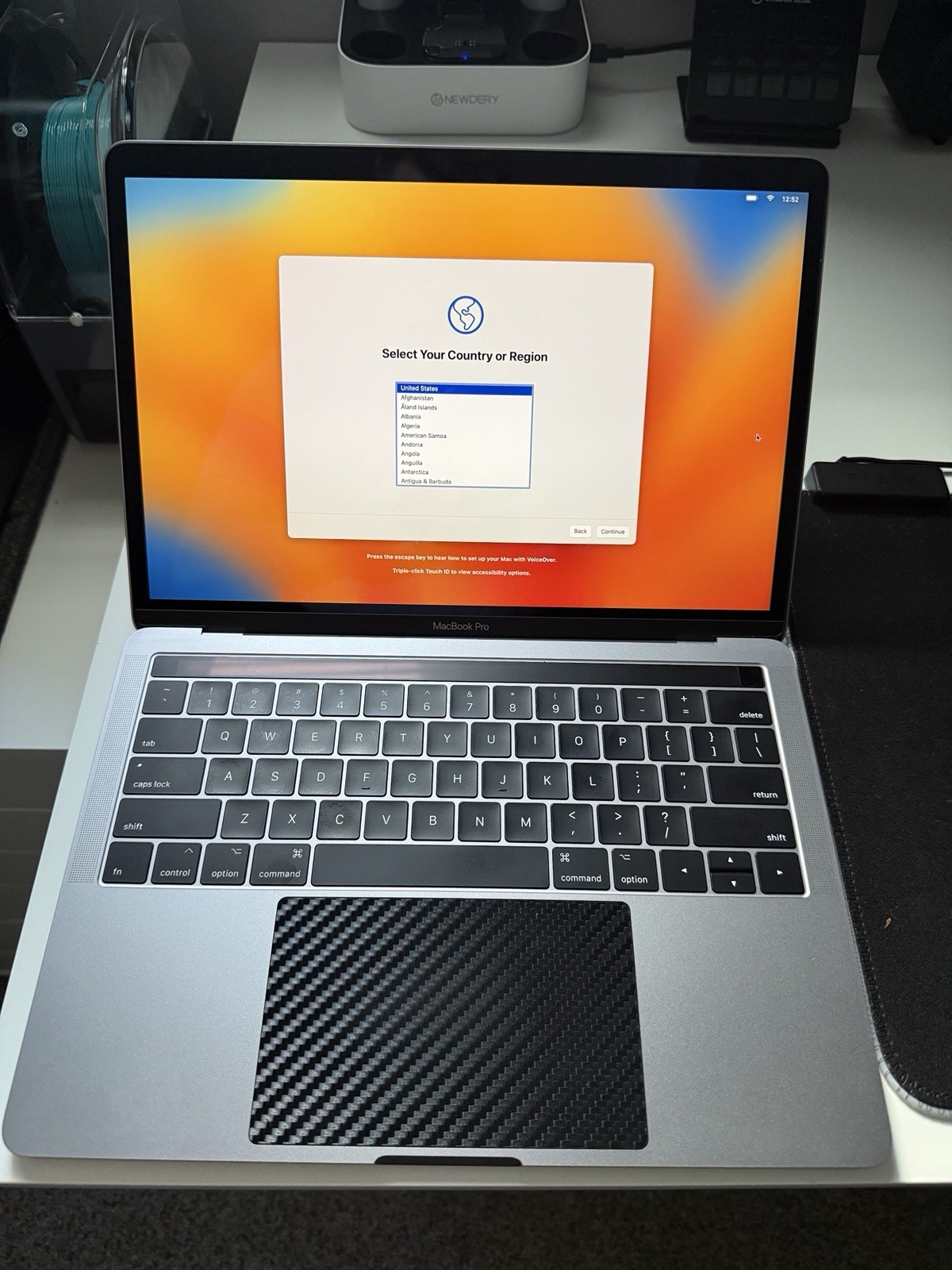 Apple MacBook Pro 13″ | 2017 3.1 i5 8GB 256GB SSD Touch Bar W Box W CF Skin