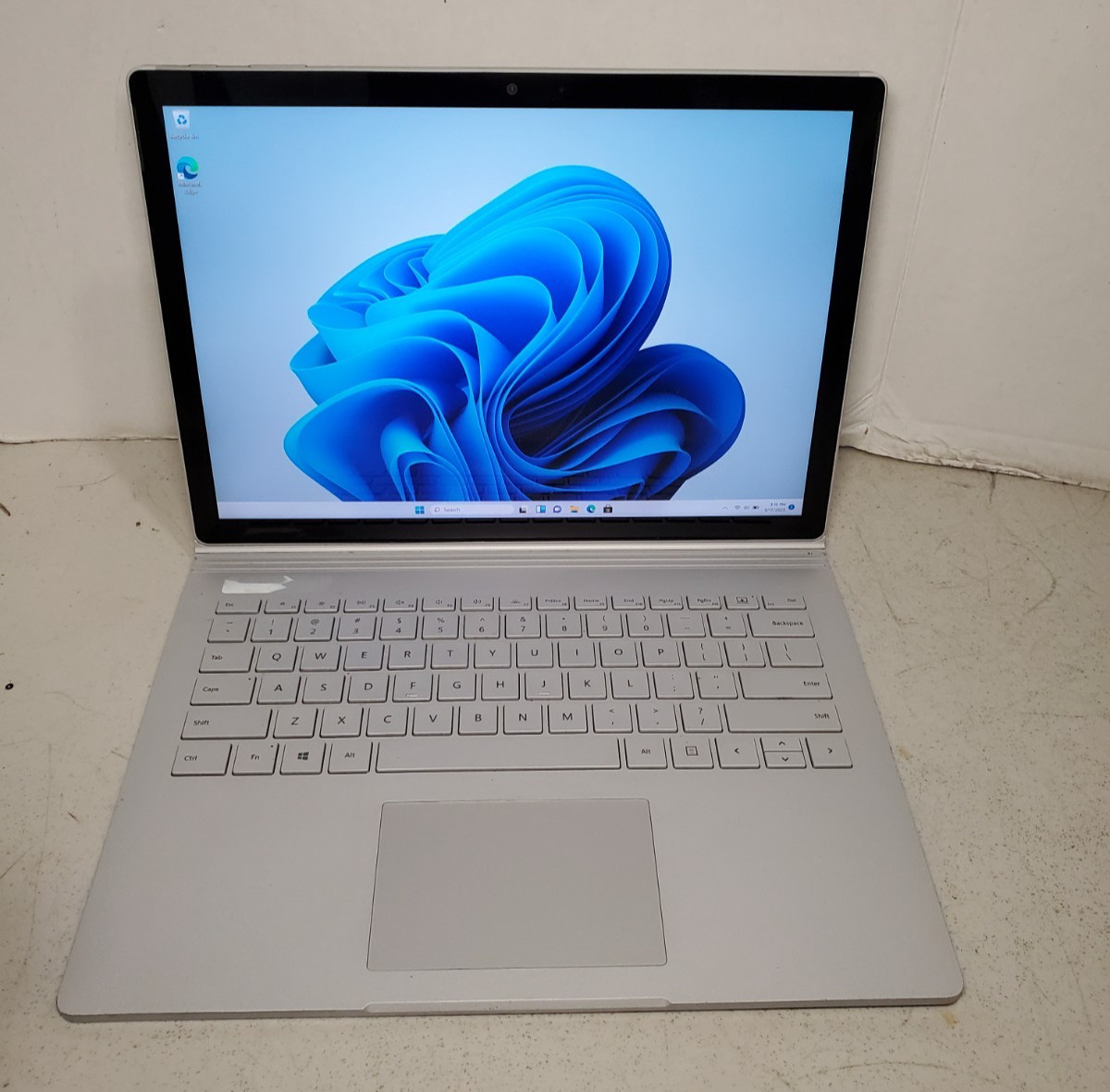 Microsoft Surface Book 2 13.5″ Laptop i5-7300u 8GB RAM 128GB SSD Win11 #69