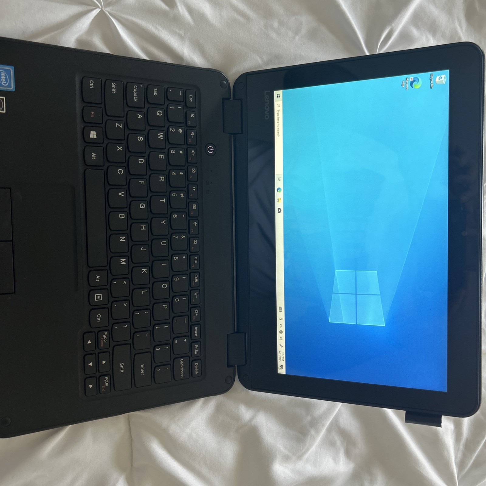 Lenovo N24 Touchscreen Laptop Celeron N3450 @ 1.10 GHz 4GB RAM 128gb Ssd Win10