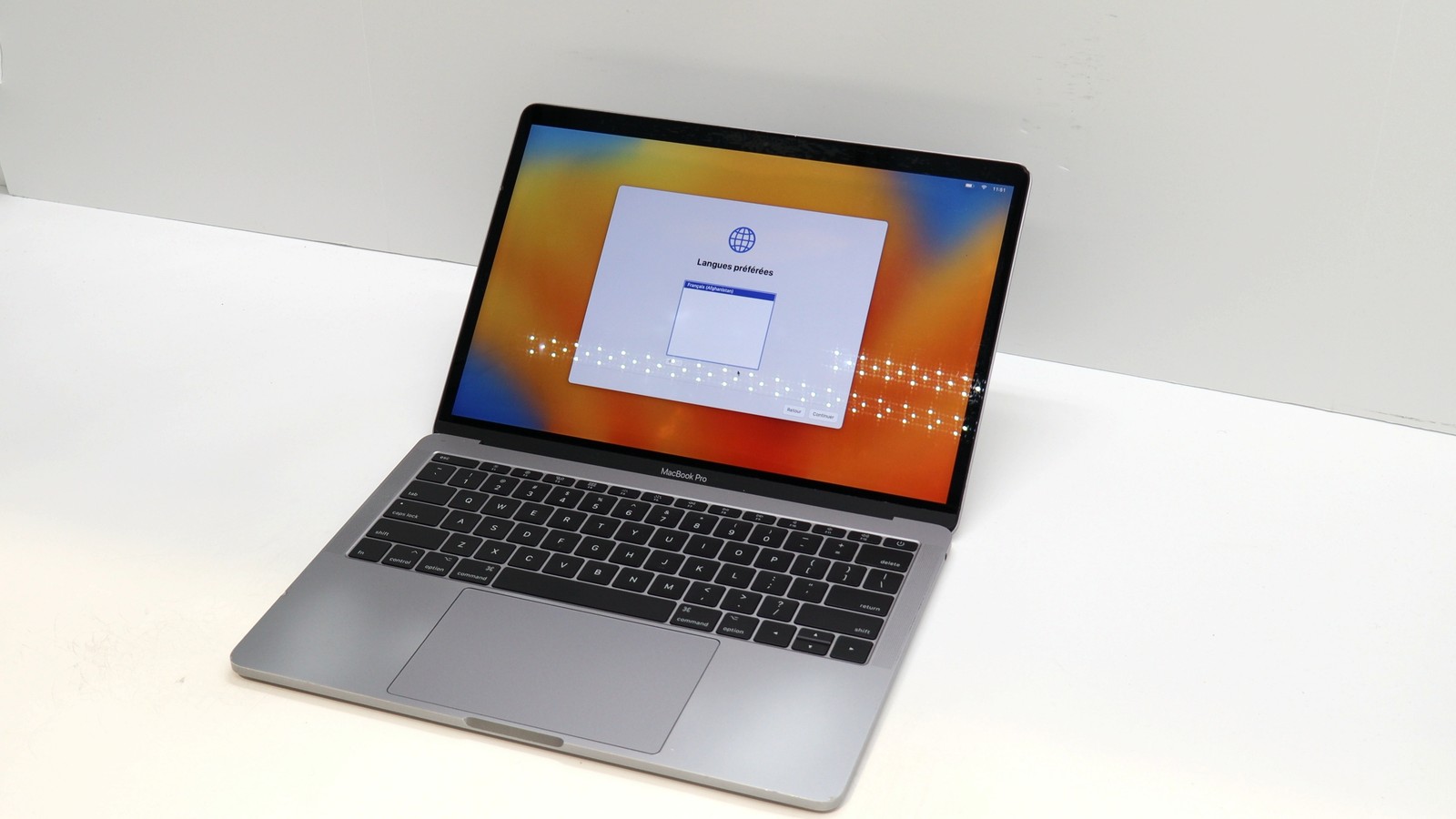 Apple MacBook Pro A1708 13 Core i5 8GB 128GB Gray 2017