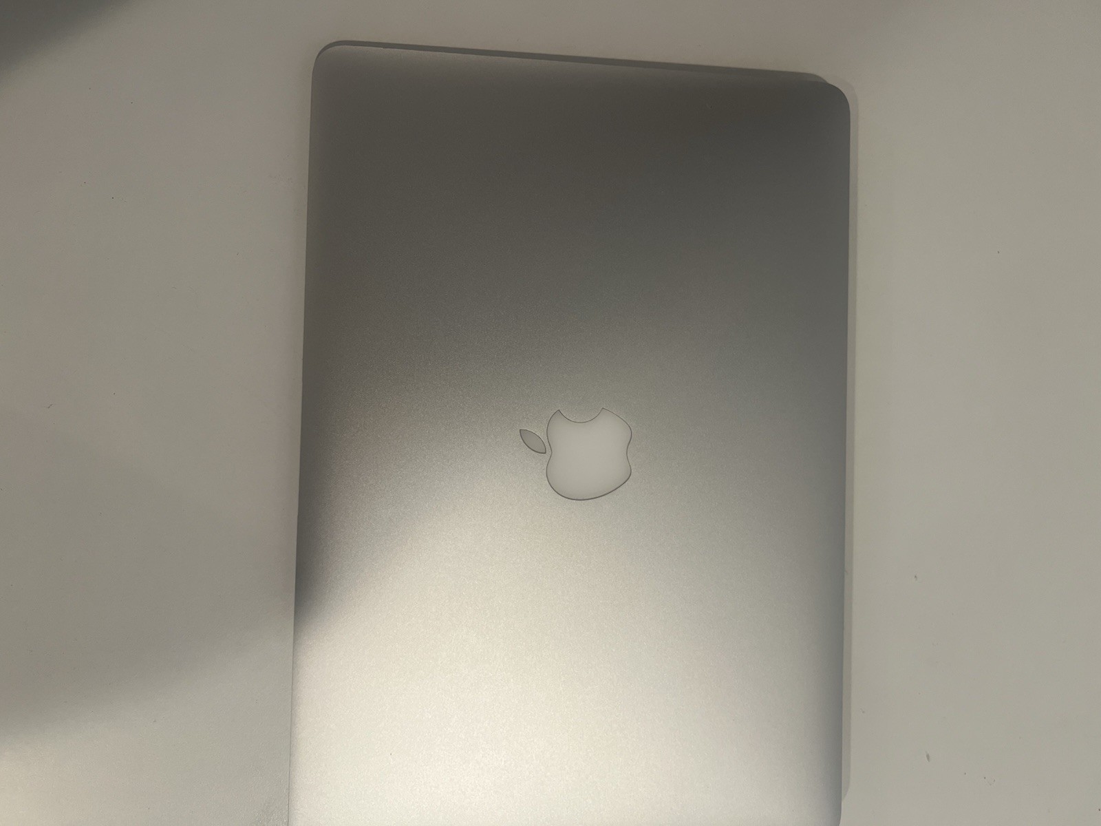 Apple MacBook Air 13-inch 2017 Core I5 1.8GHz Laptop 8GB RAM, 128GB SSD