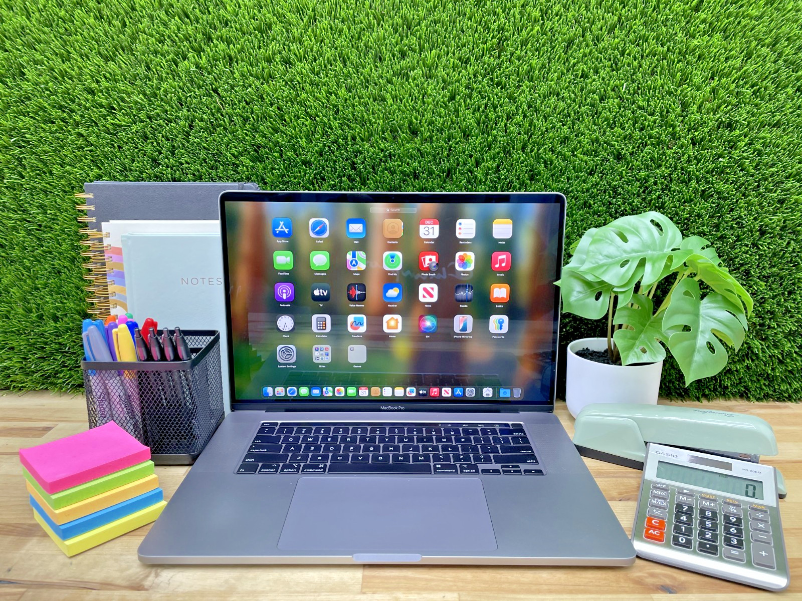 Apple MacBook Pro 2019 16″ Intel Core i9 2.30GHz 32GB RAM 1TB SSD MacOS Sequoia*