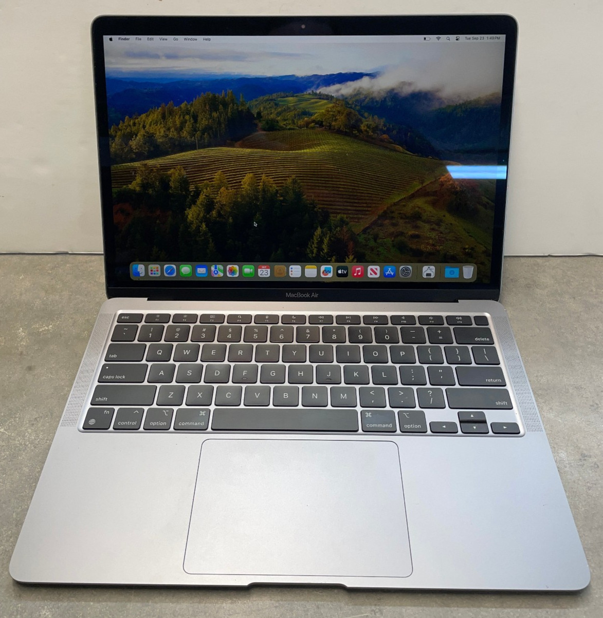 Apple MacBook Air 13″ 2020 A2337, M1 Chip, 8GB RAM, 256GB SSD