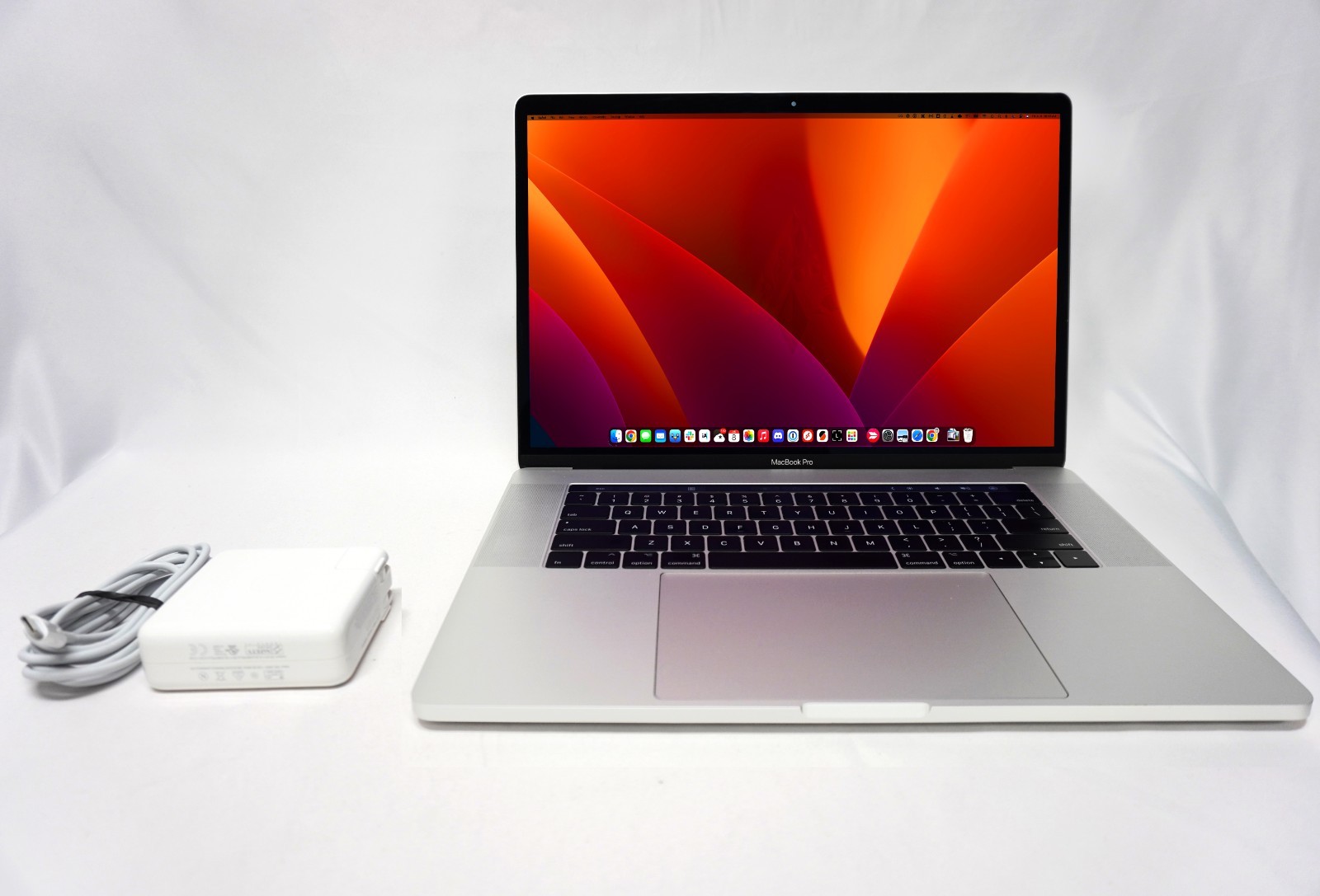 2022 OSX | MacBook Pro 15″ 2017 Touch Bar 2.9 i7 DG SILVER 512GB/16GB + WARRANTY