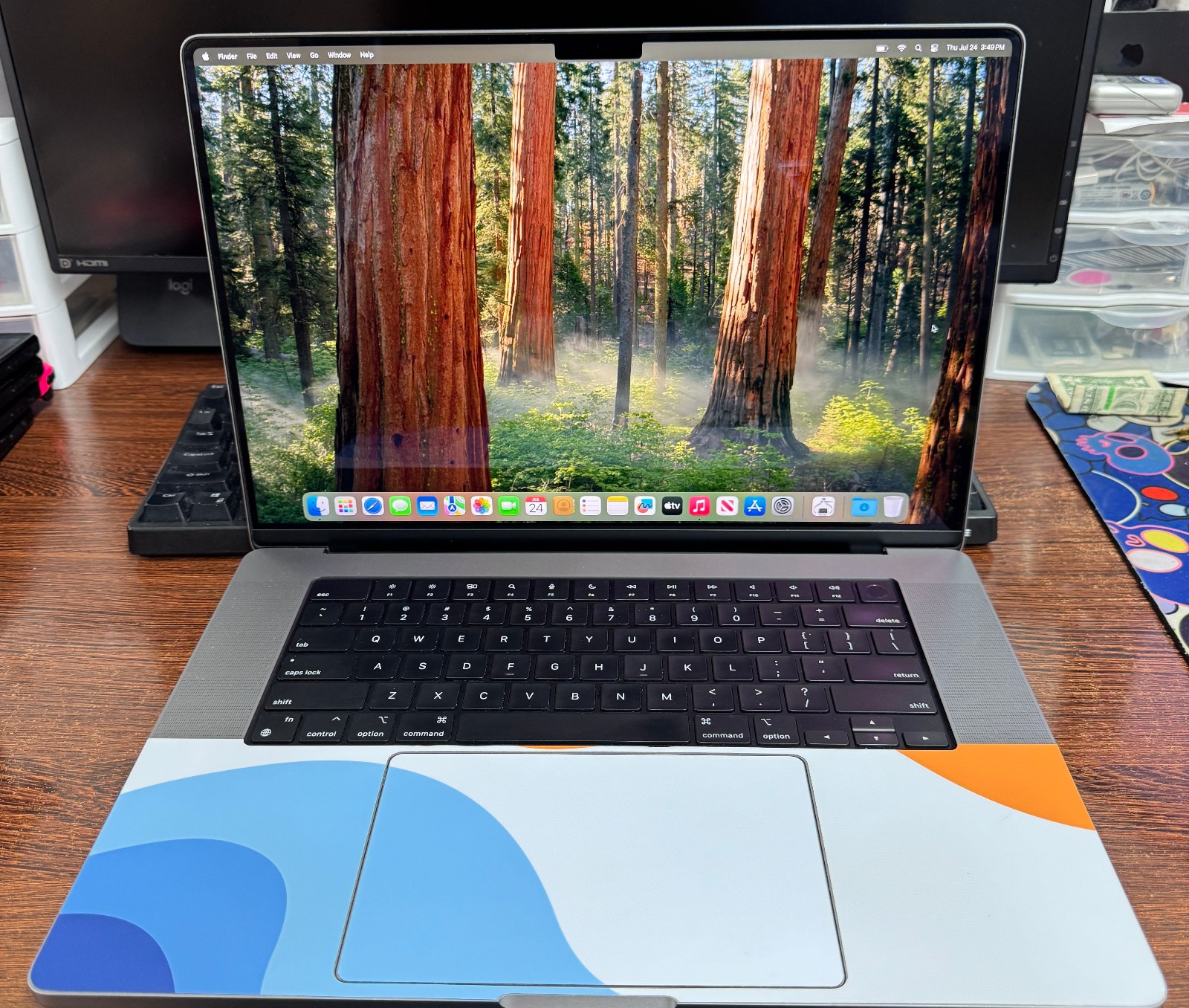 Apple Macbook Pro 16″ (M1 Pro, 512GB SSD, 16GB RAM) Space Gray – Very Good Cond