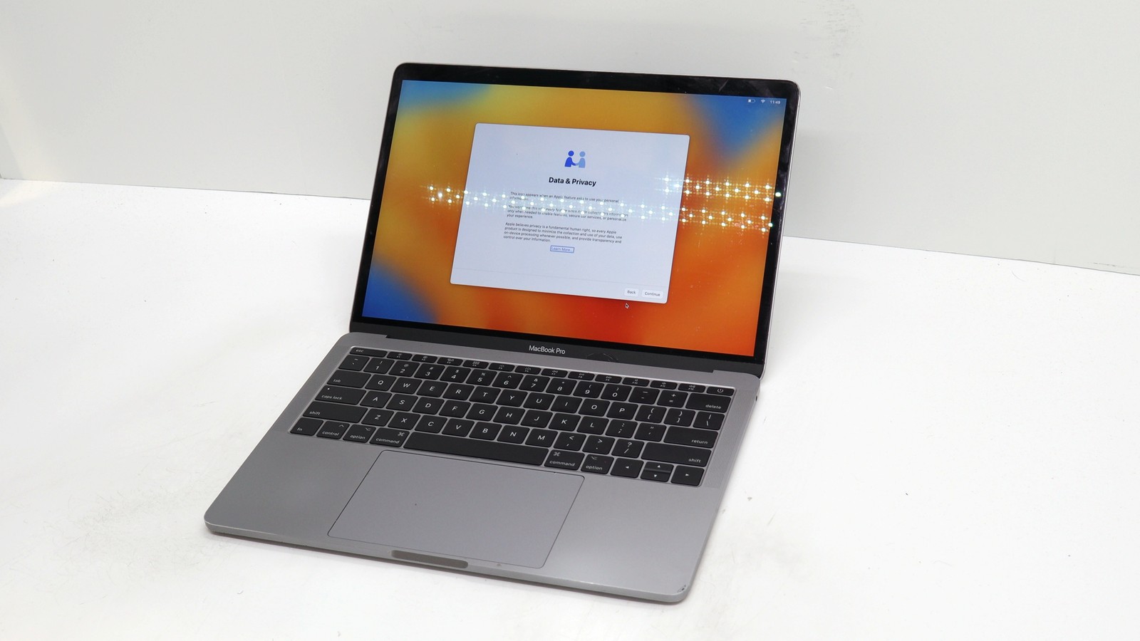 Apple MacBook Pro A1708 13 Core i5 8GB 256GB Gray 2017