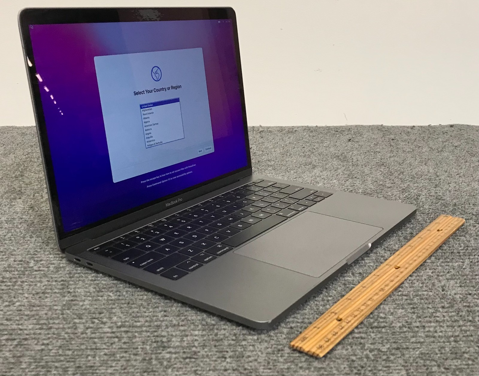 Apple MacBook Pro A1708 MPXQ2LL/A 13.3″ Laptop i5-7360U 8GB RAM 128GB NVMe As Is