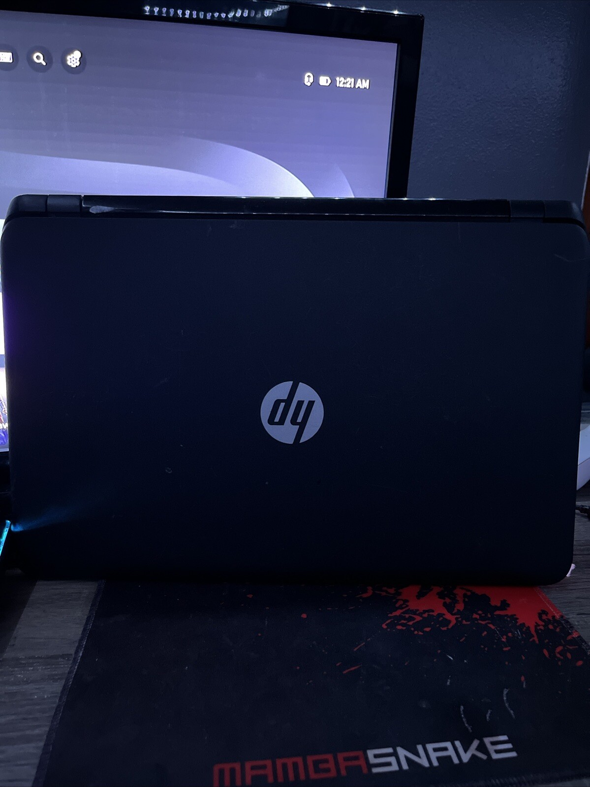 HP 15.6″ (256GB SSD, Intel i5 8th Gen., 12 GB) Laptop – Silver – (15-DY0013DX)