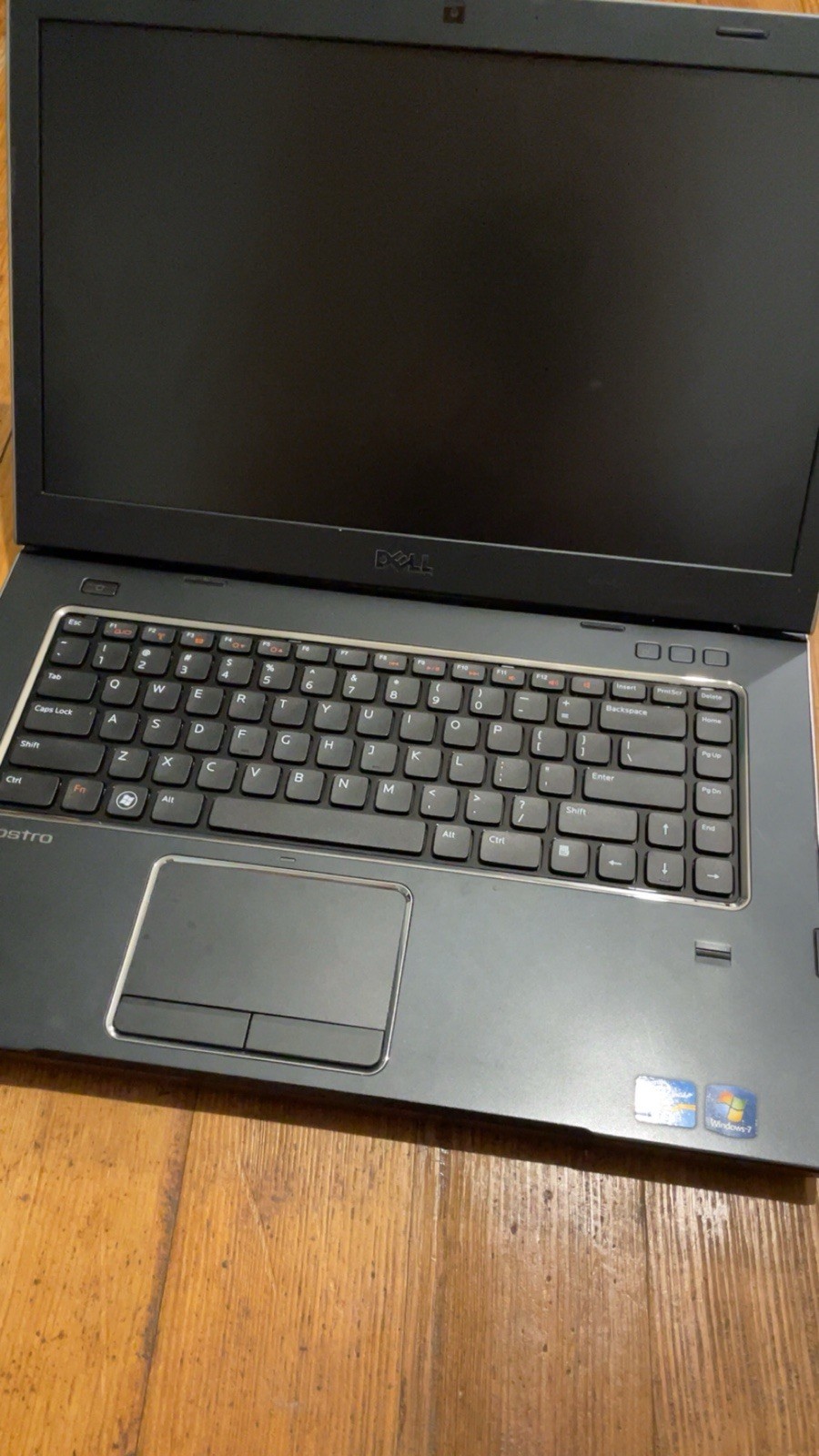 Dell Vostro V131 Core i3-2330M 2.2GHz 4GB RAM 250GB HDD WEBCAM BLUETOOTH BACKLIT