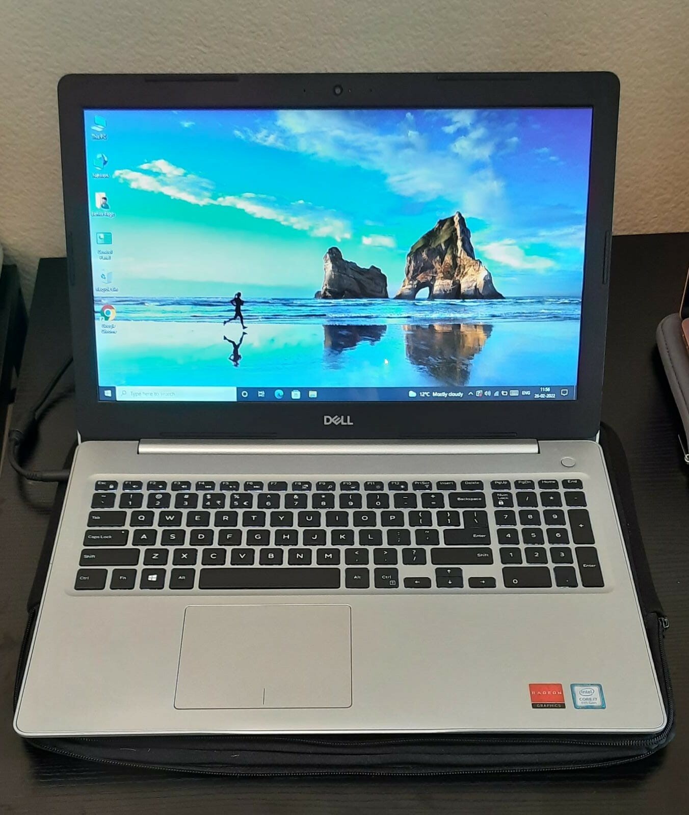 Dell Inspiron 15 5567 Laptop, Silver, 15.6 inch display, 128GB SSD + 2TB HDD