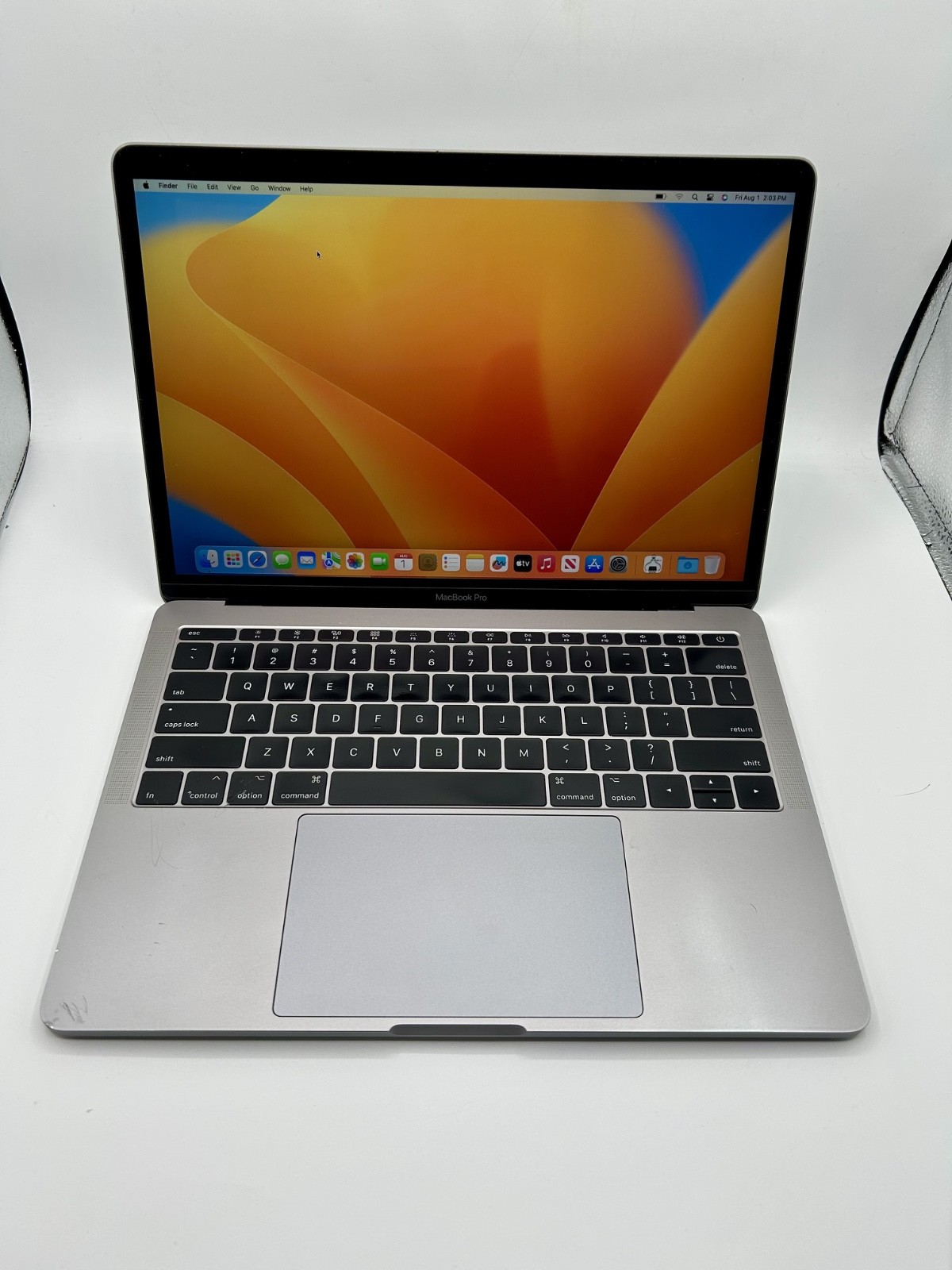 Apple MacBook Pro 13″ 2017 Core i7 2.5GHz 16GB Ram 512GB SSD [m50]