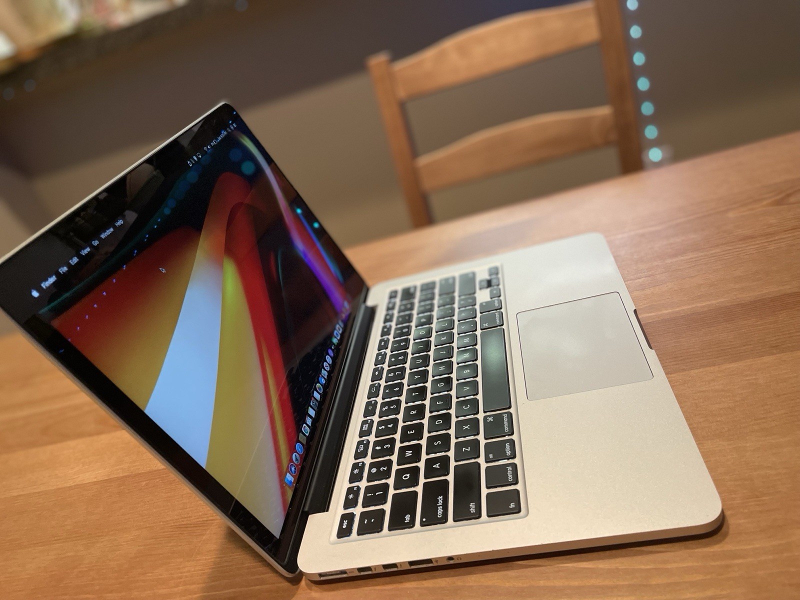 2015 Apple Macbook Pro Retina 13-inch 2.7 GHz Intel Core i5,  8GB Ram, 512gb SSD