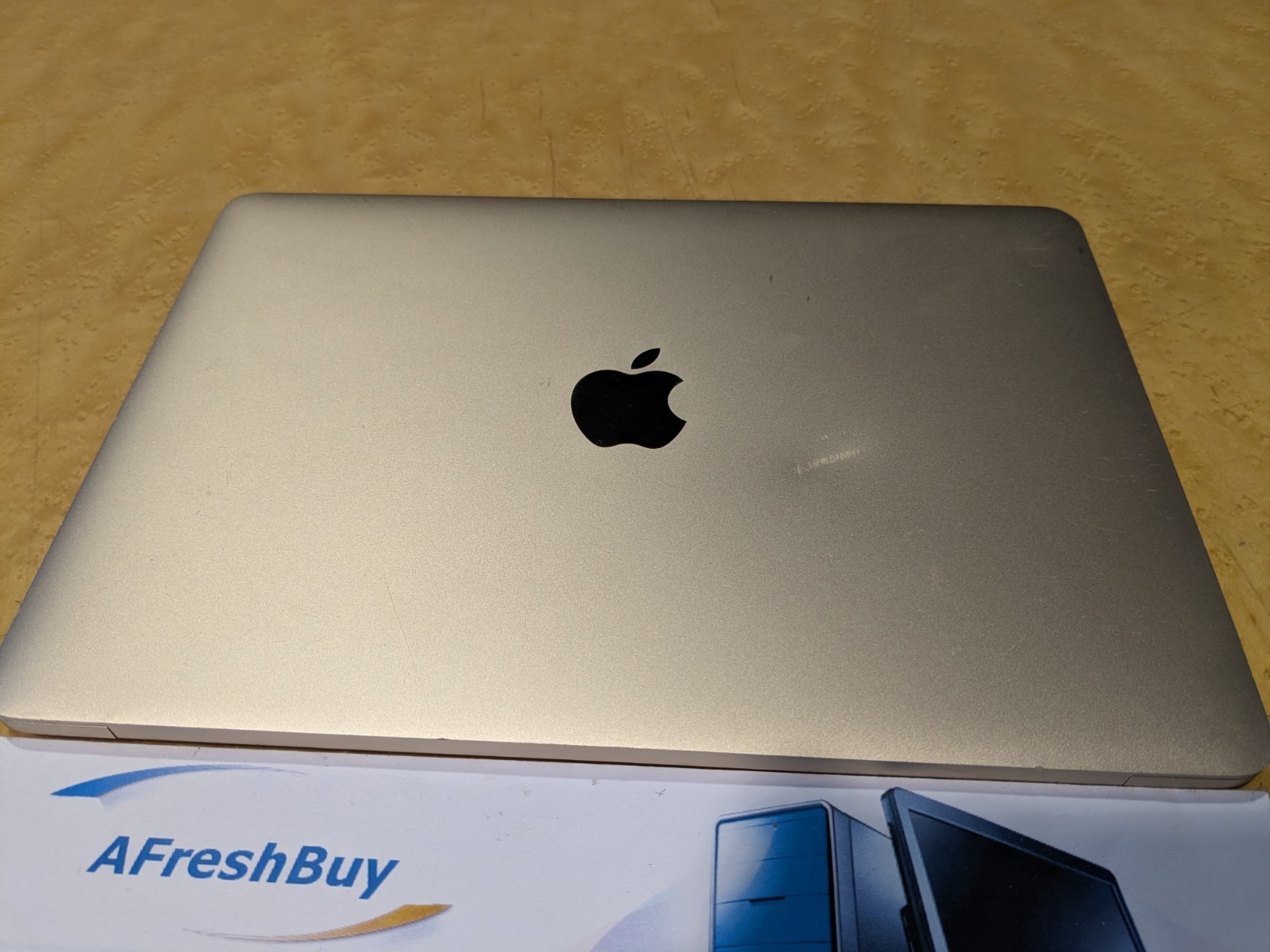 Apple Macbook 12.0″ 2304×1440 M-5Y31 1.1 GHZ 8GB 256GB SSD MF855LL/A Big Sur