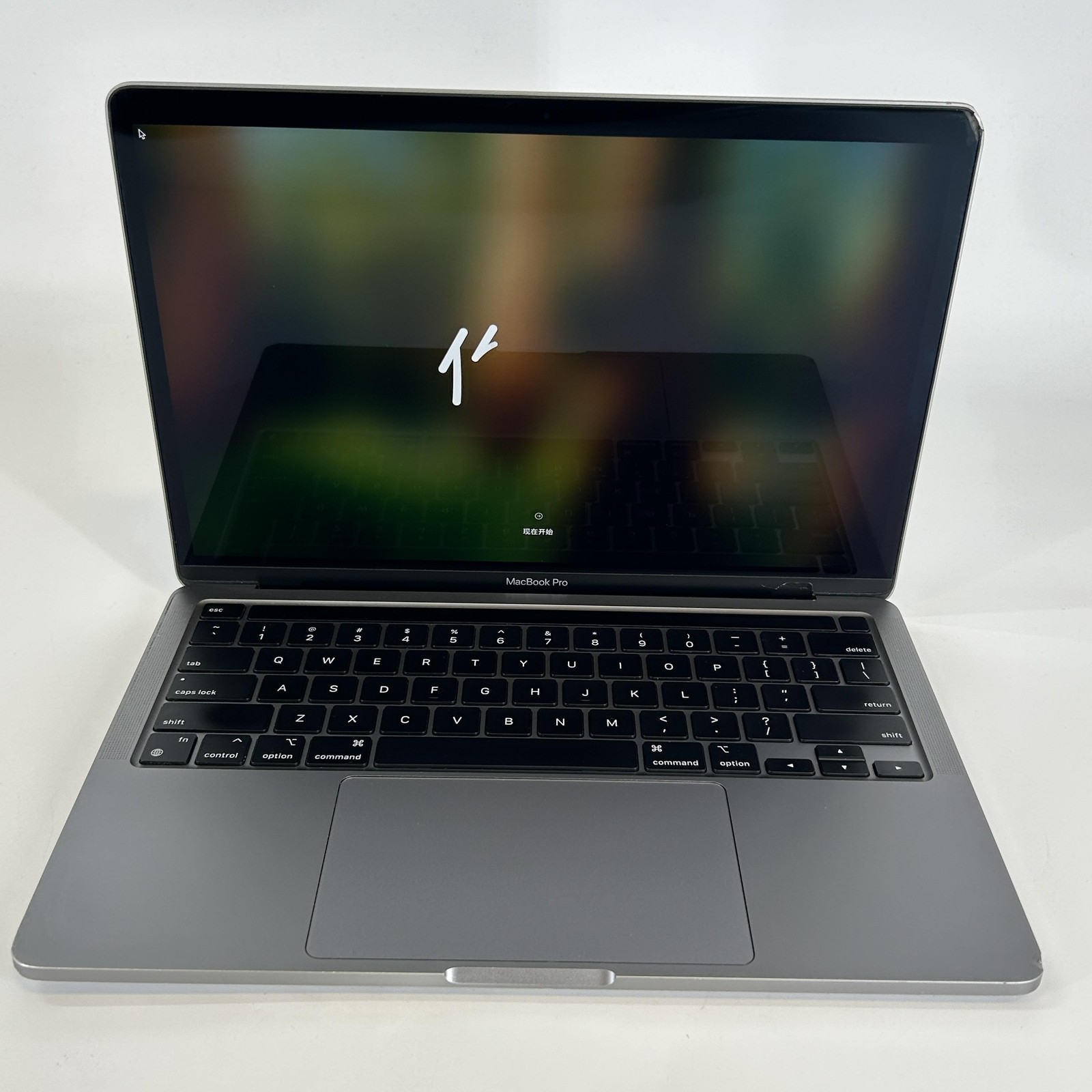 MacBook Pro 13 Space Gray 2020 M1 8-Core CPU 8-Core GPU 16GB 256GB SSD – READ