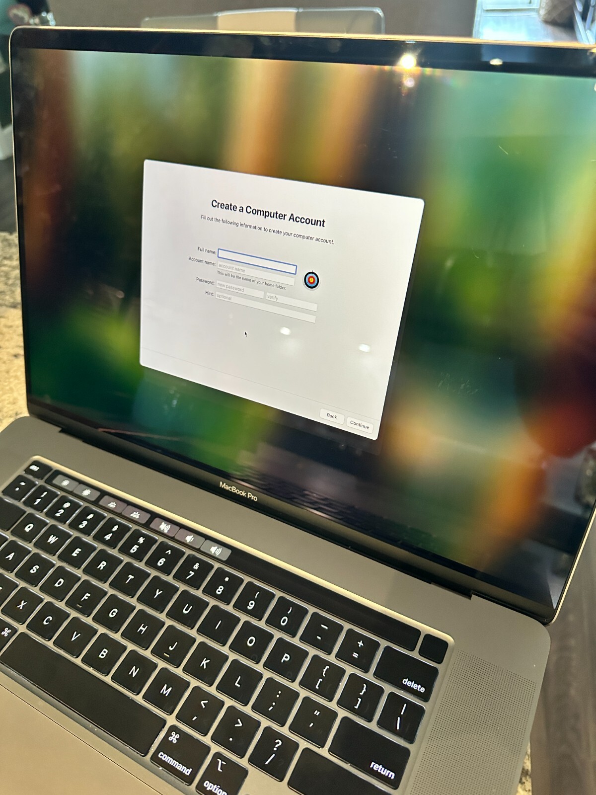 Apple MacBook Pro 16,1 A2141 2019 i7-9750H CPU @2.60GHz 16GB Touchbar 500GB SSD