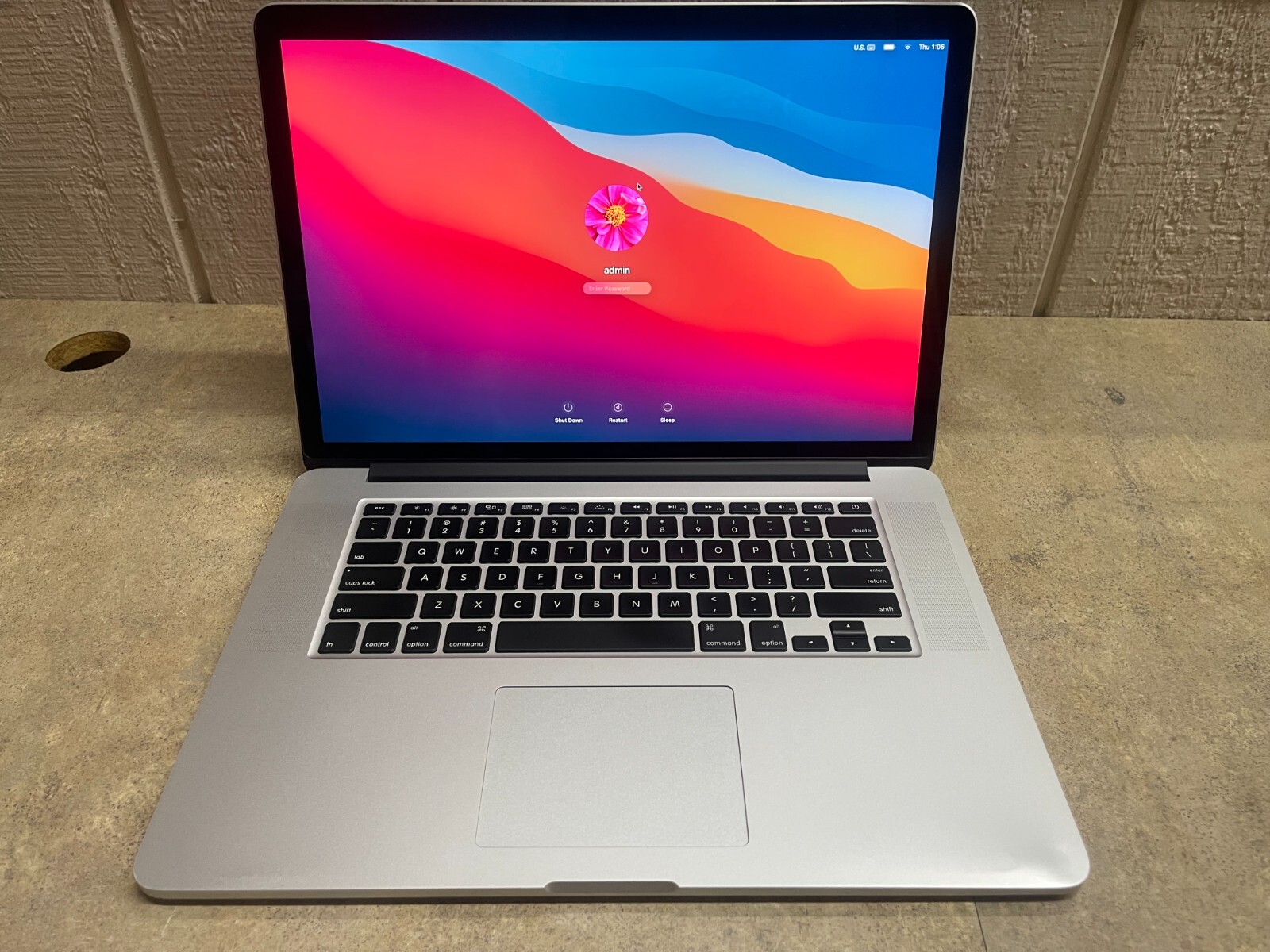 15″ MacBook Pro Core i7 2.6GHz 16GB 512GBSSD NVIDIA GeForce GT 750M + WARRANTY