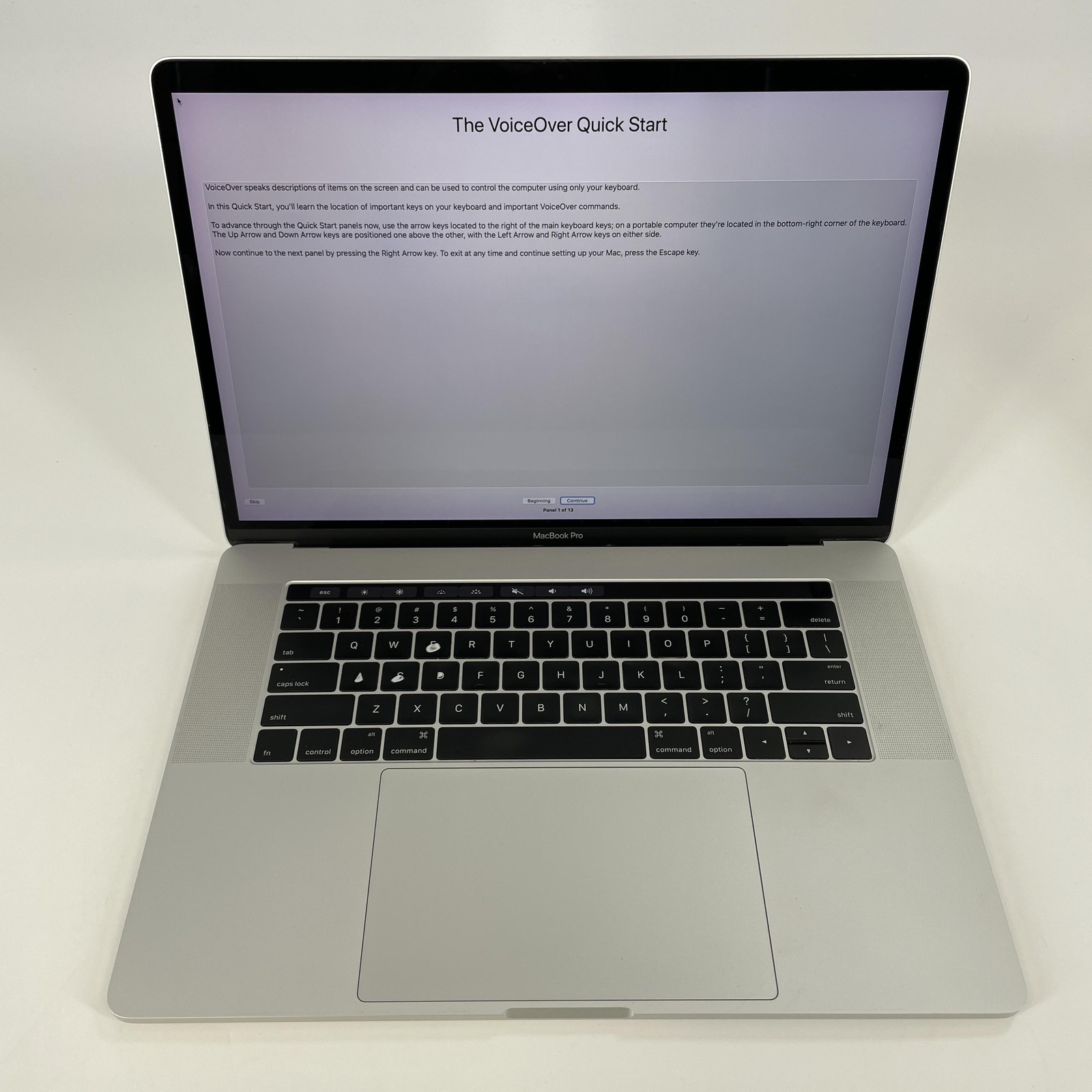MacBook Pro 15 Touch Bar Silver 2016 2.7 GHz i7 16GB 512GB Radeon Pro 455 – READ
