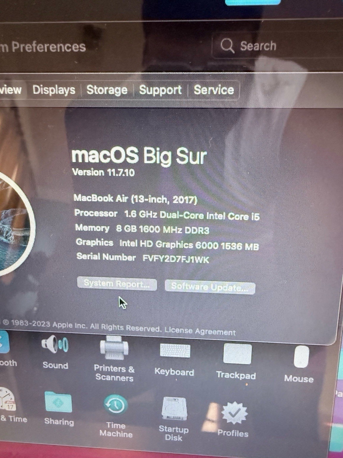 Apple MacBook Air 13 in 2017 Silver/Intel Core i5 1.6 GHz 8 GB Intel HD Graphics