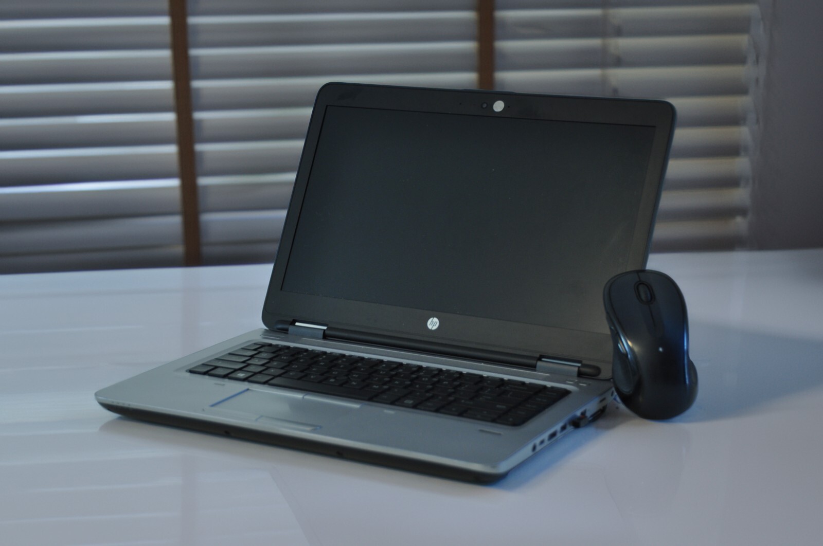 HP Probook 640 G2 Black/Grey I5 6300U Windows 10 Pro 167 GB SSD [M510 Mouse]