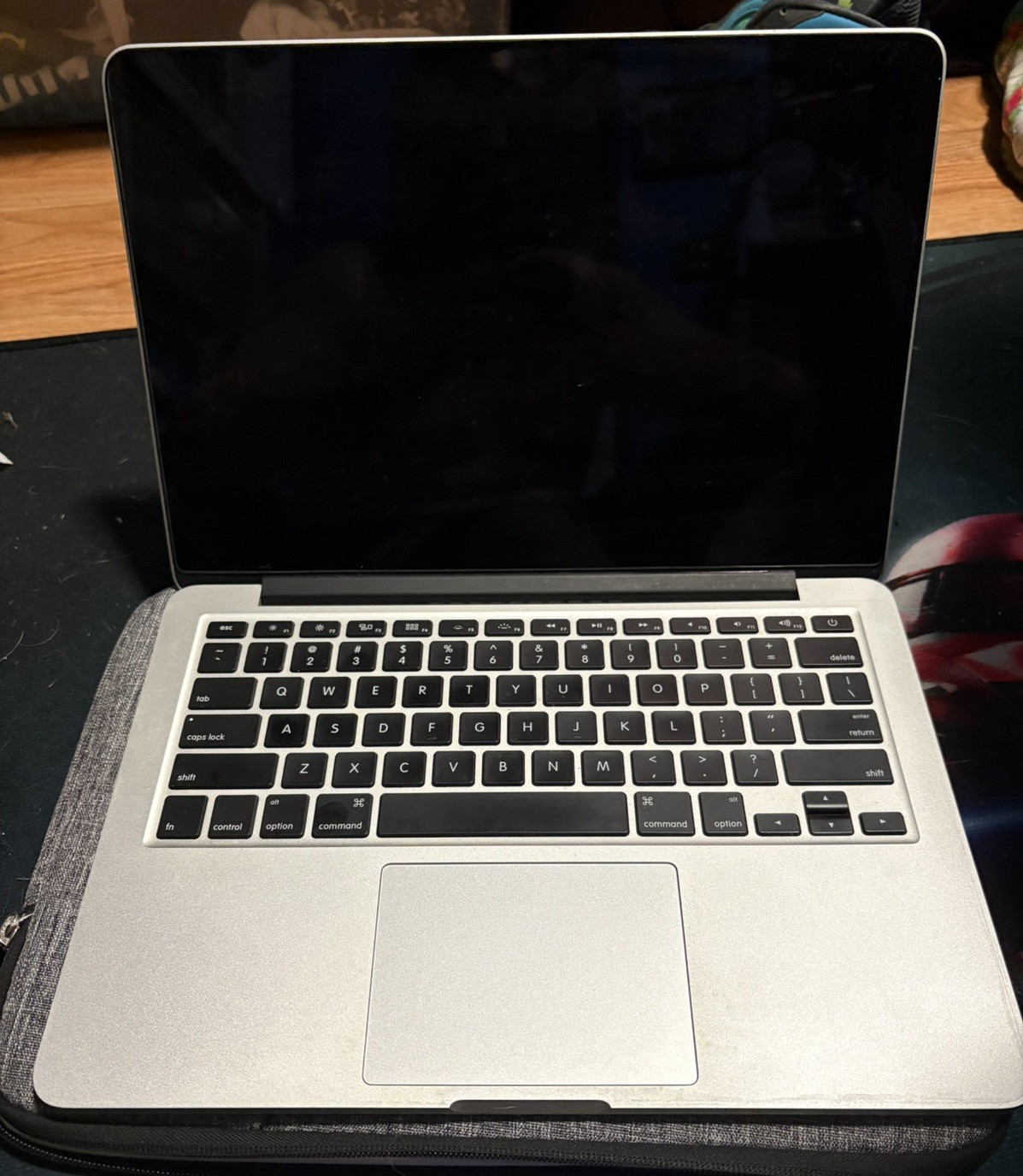 Apple Macbook Pro 2015 Retina 13″ Intel i5 2.7Gz 8GB OS X Yosemite