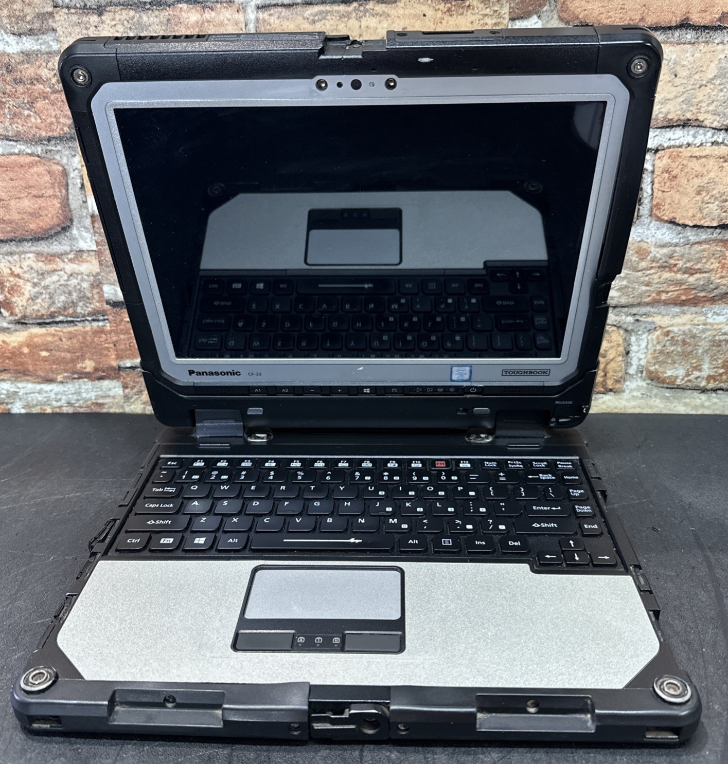 Panasonic Toughbook CF-33 12.0 Inch I5-7300U 3.5GHz 16GB RAM 256GB SSD NO OS