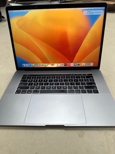 2019 Apple MacBook Pro 15″  Touch Bar i7 2.6ghz – Choose Specs – LCD Issues