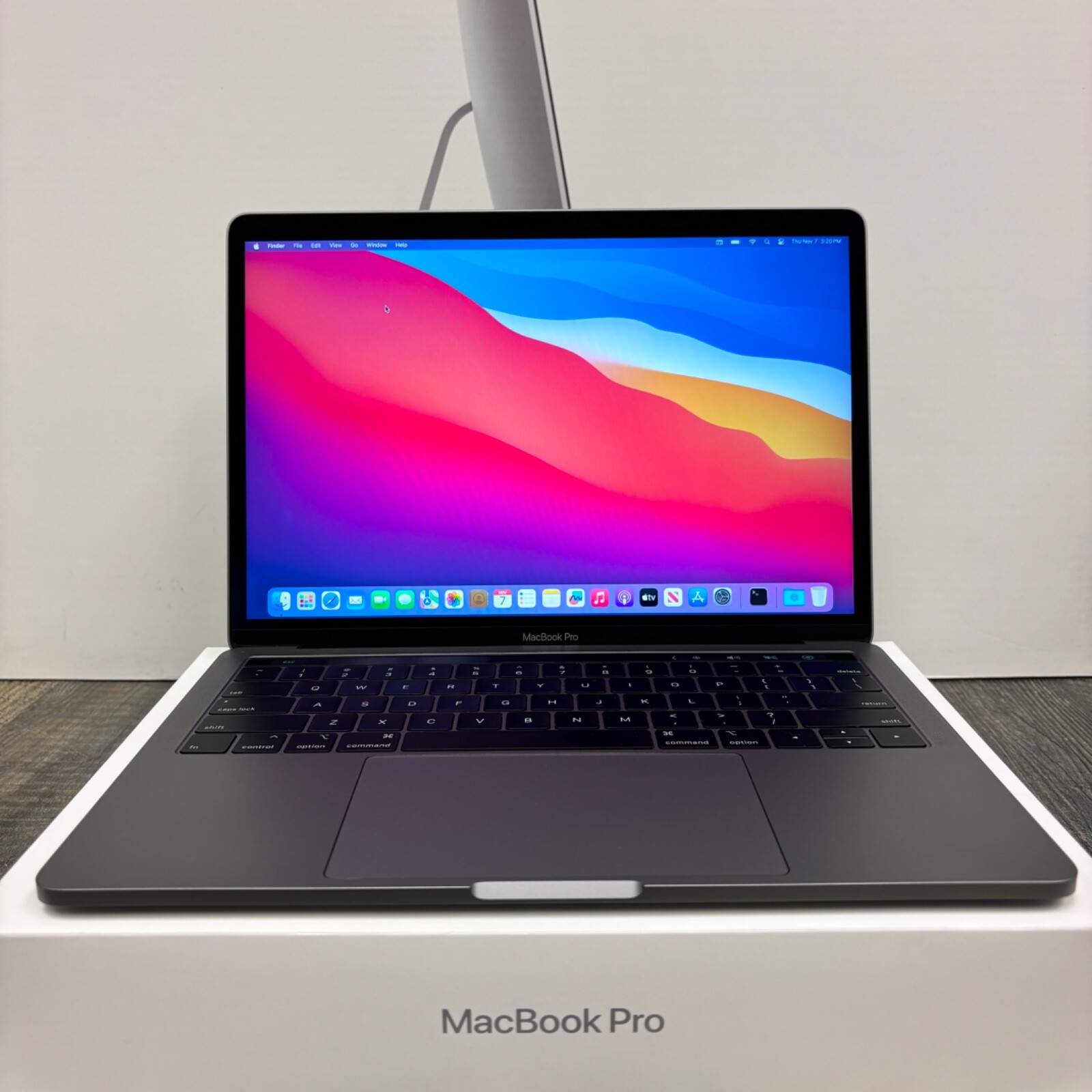 Apple MacBook Pro 13″ Touch Bar Core 16GB Ram 256GB SSD 2019/2020 Warranty