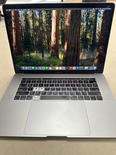 2019 Apple MacBook Pro 15″ Touch Bar i9 2.3ghz – Choose Specs – Missing Keys