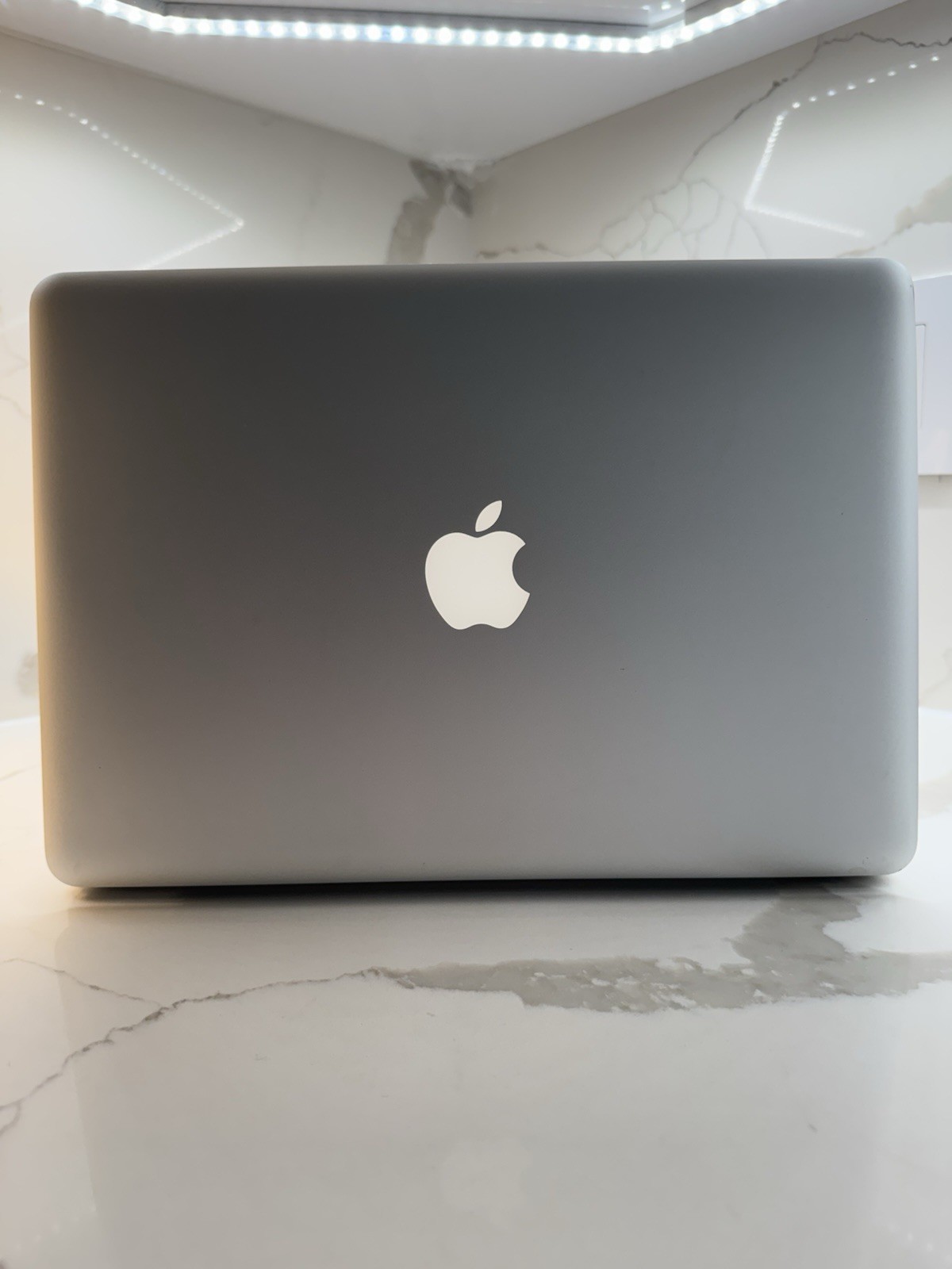 Apple MacBook Laptop Silver