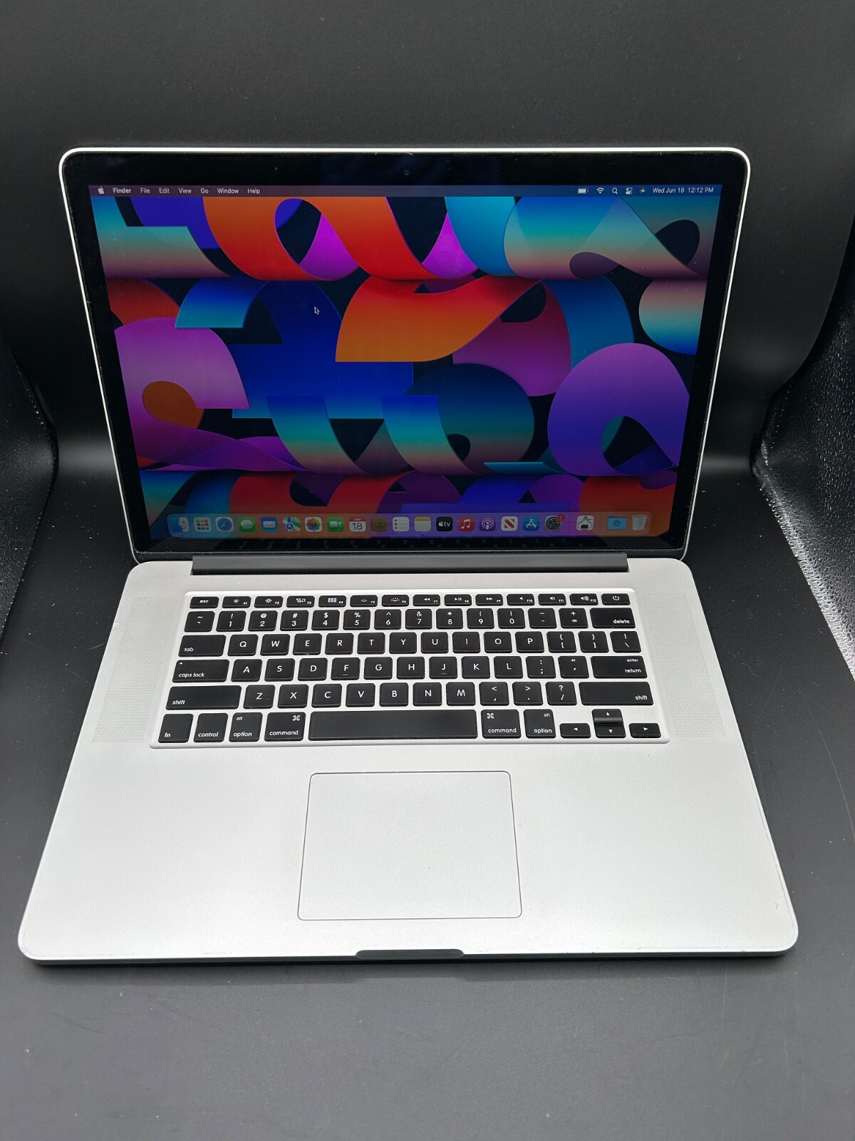 Apple MacBook Pro 15″ 2015 Retina Core i7 2.5GHz 16GB Ram 256GB SSD [A18]