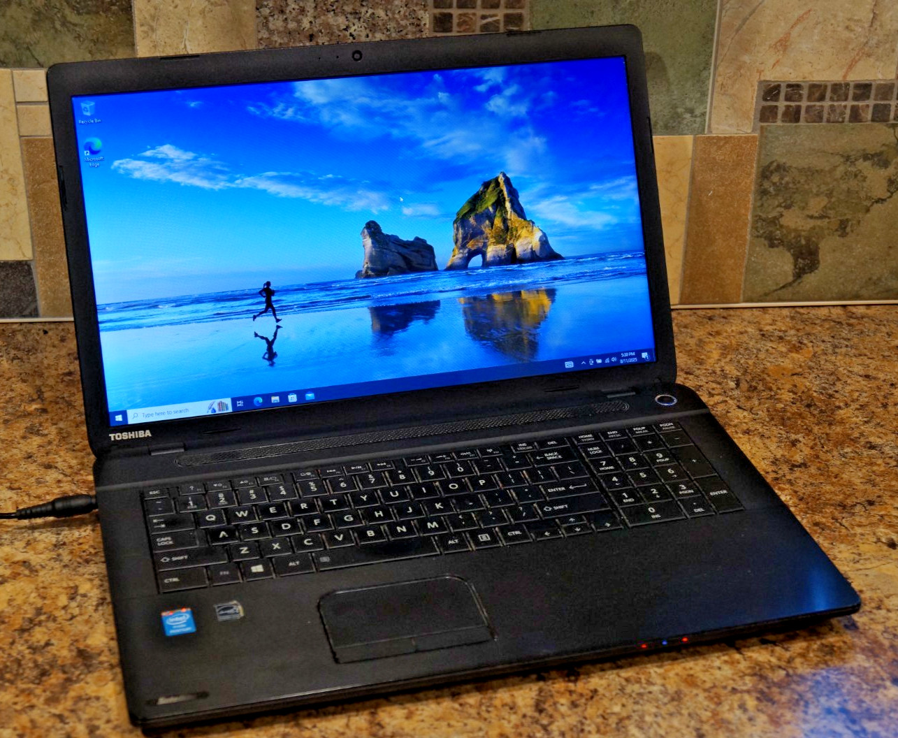 Active 22H2 Version WIN 10PRO Toshiba C70-A @2.40GHz,6GB RAM, 1TB HDD