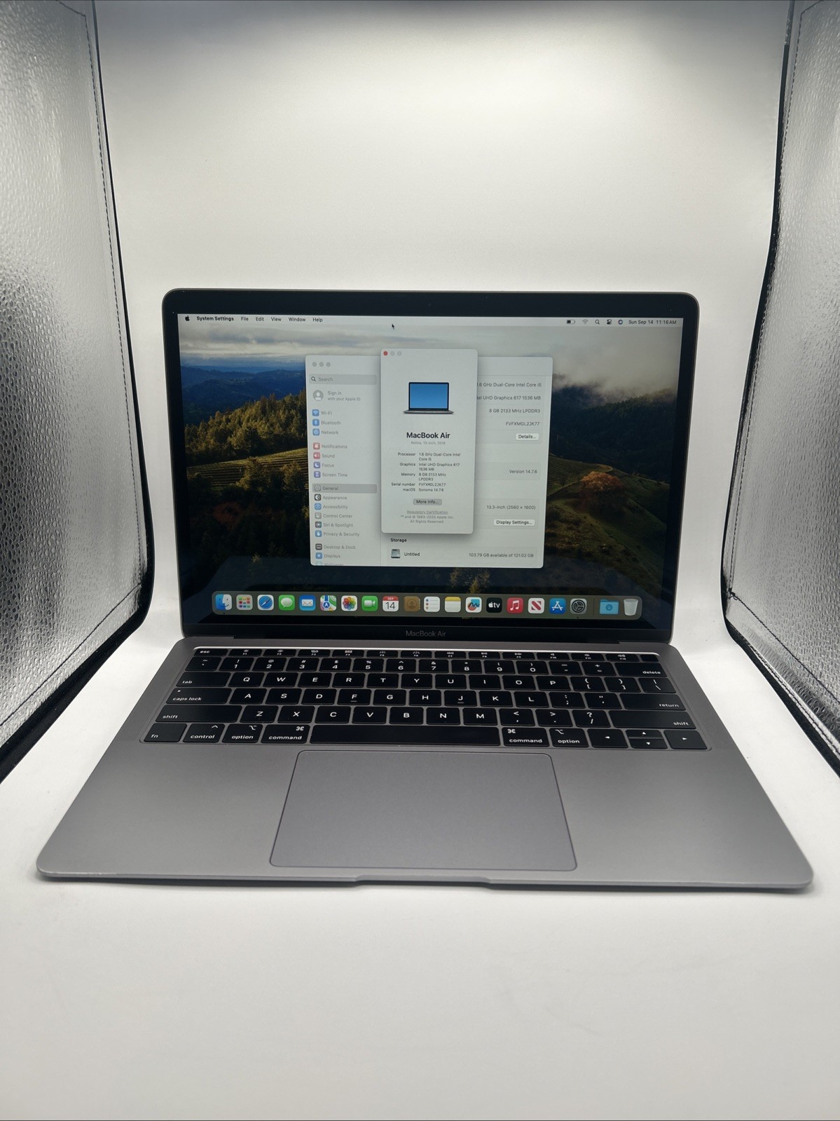 Apple MacBook Air 13.3” Retina 2018 – i5 8GB RAM, 128 GB SSD, Silver, Excellent!