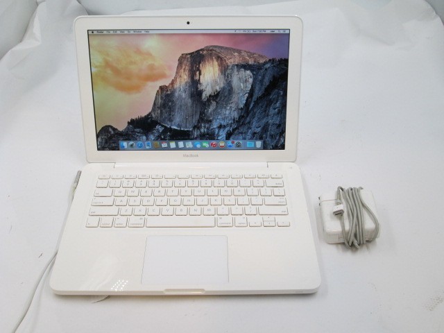 Apple Macbook 13″ Unibody Laptop C2D 2GB RAM 250GB HDD MacOS Yosemite