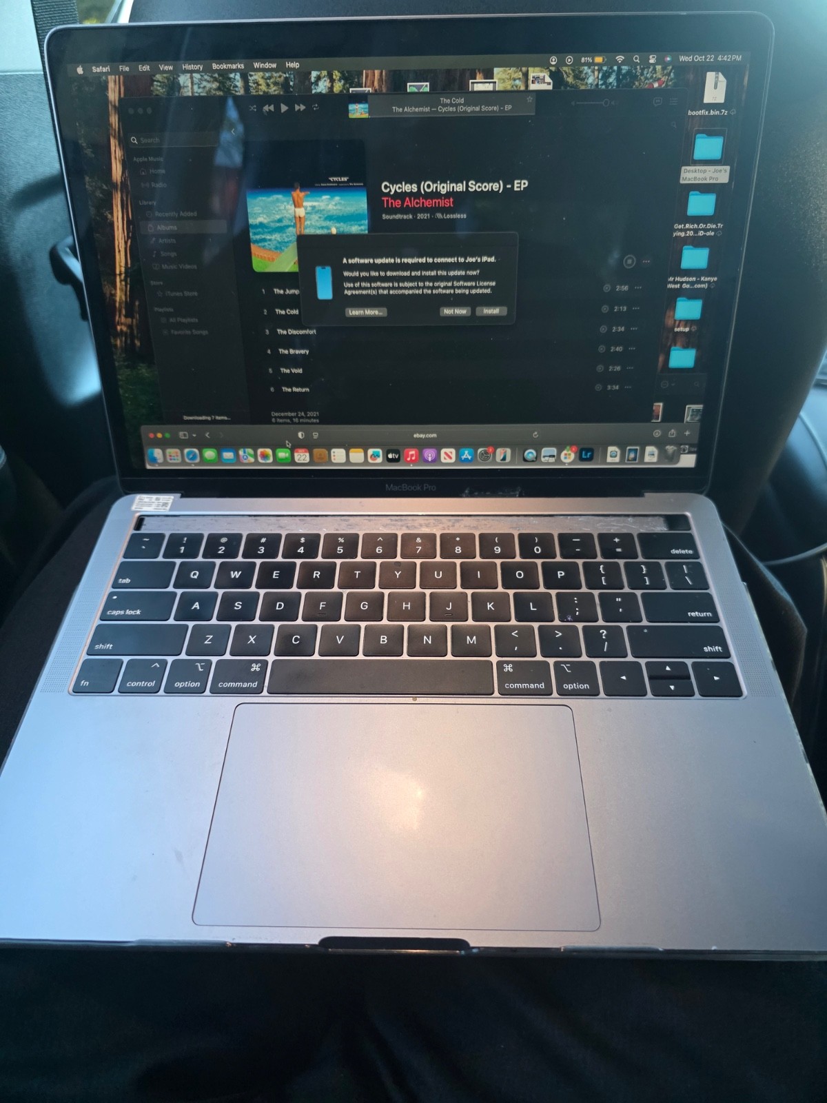 Apple MacBook Pro 13″ (128GB SSD, Intel Core i5, 1.40 GHz, 8GB) Laptop – Silver