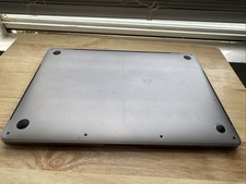 Apple MacBook Pro 13.3″ (256GB SSD, Intel Core i5, 2GHz, 8GB RAM) Laptop – Space